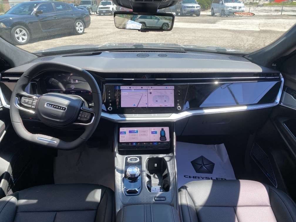 2025 Jeep Wagoneer S