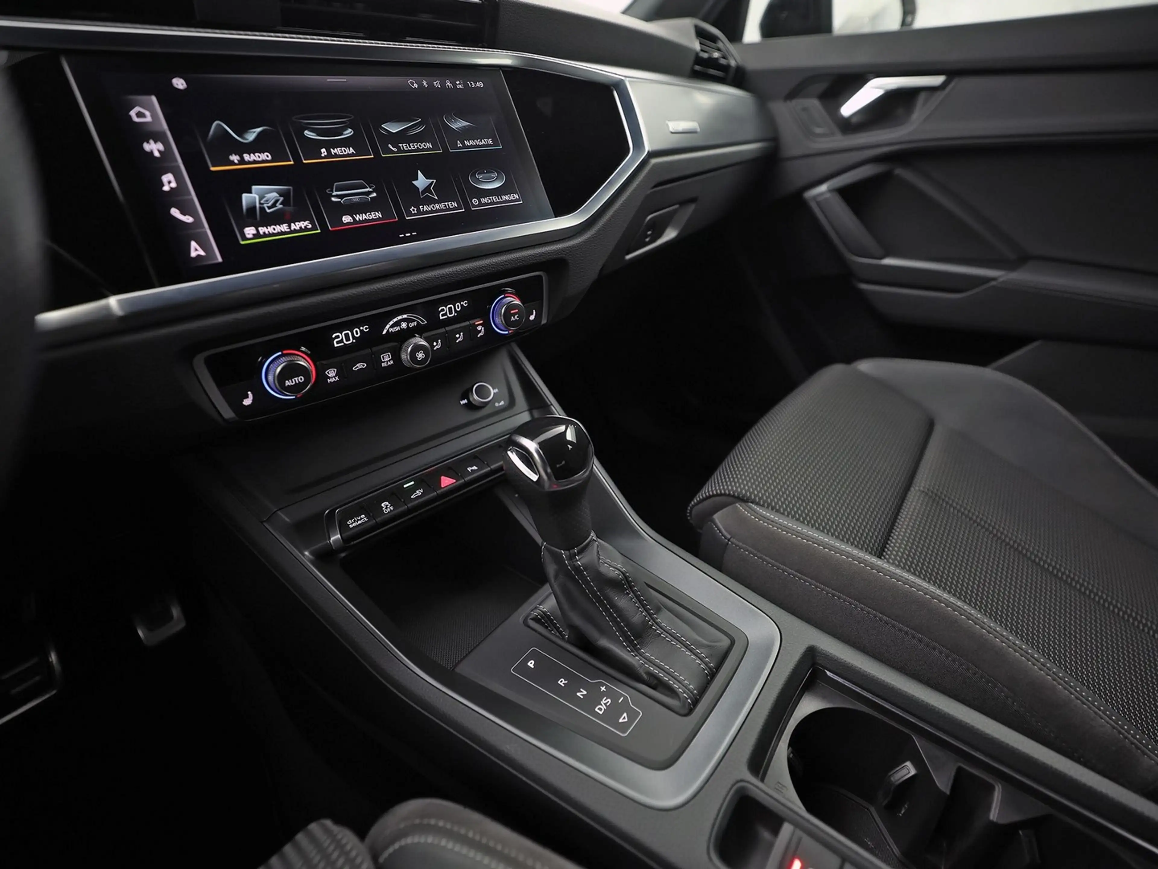 Audi Q3 45 TFSI e S edition 245Pk Automaat (2X S-LINE, APP — photo 11