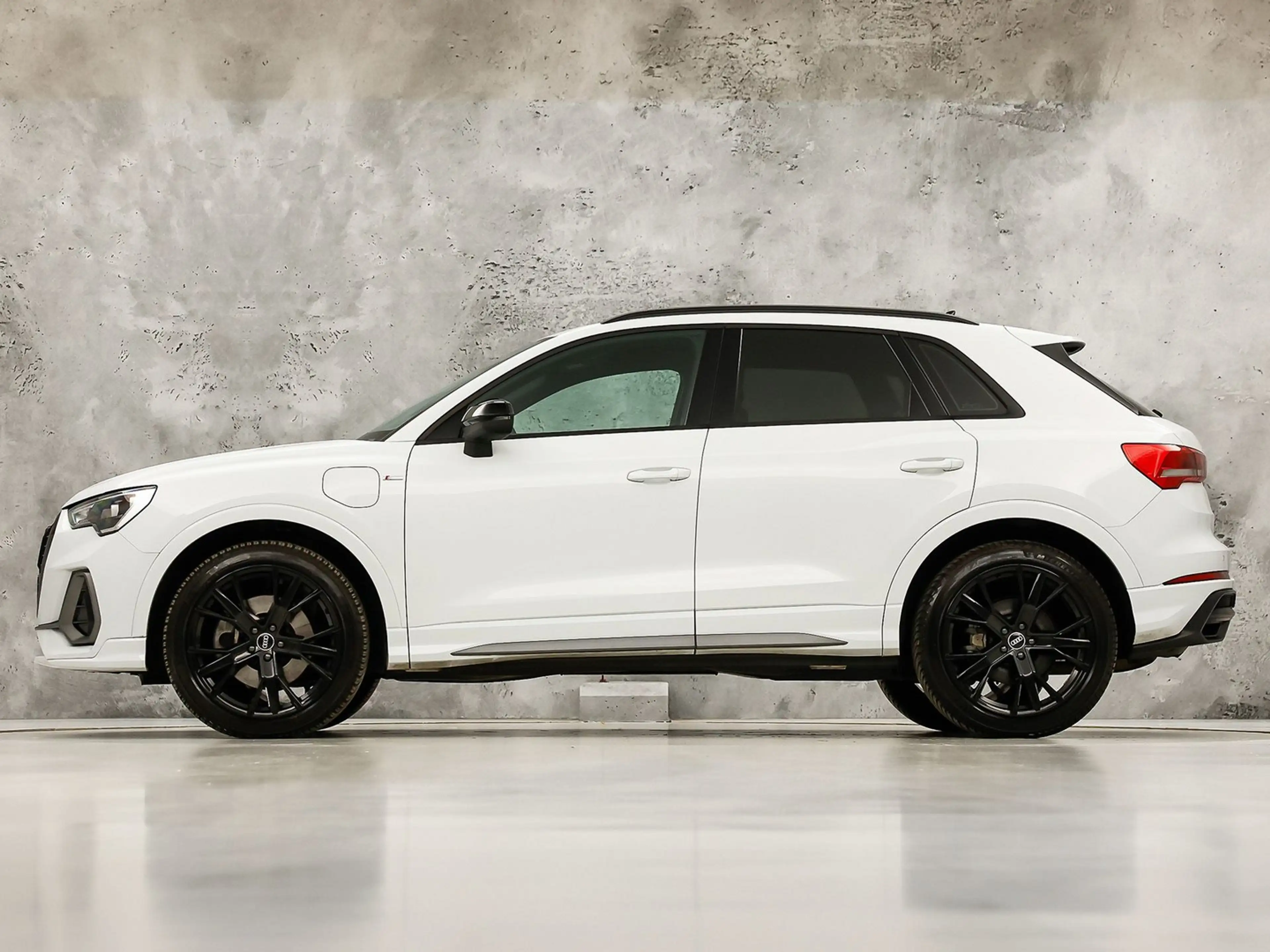 Audi Q3 45 TFSI e S edition 245Pk Automaat (2X S-LINE, APP — photo 2