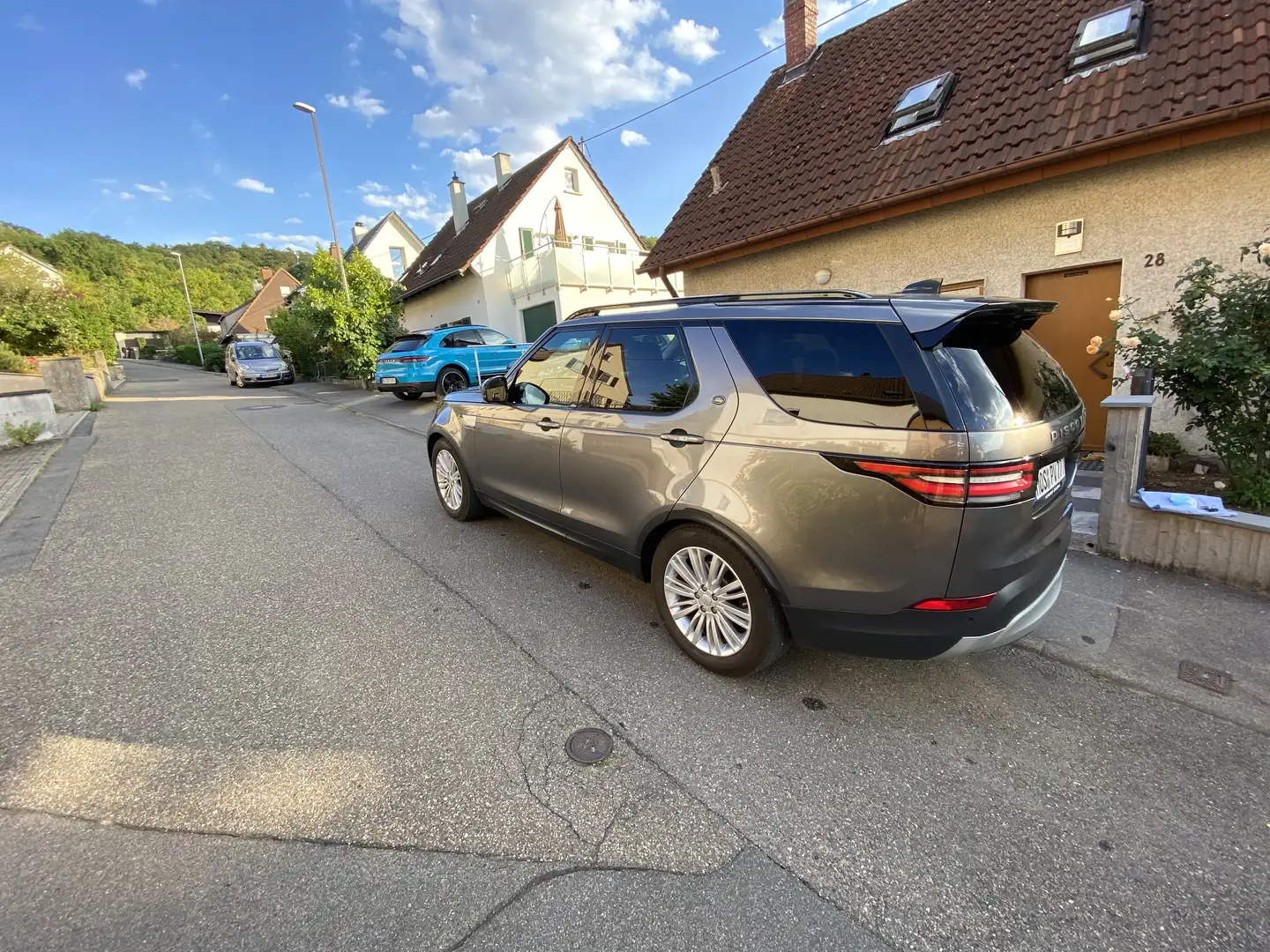 Land Rover Discovery HSE TD6 Grau - 1