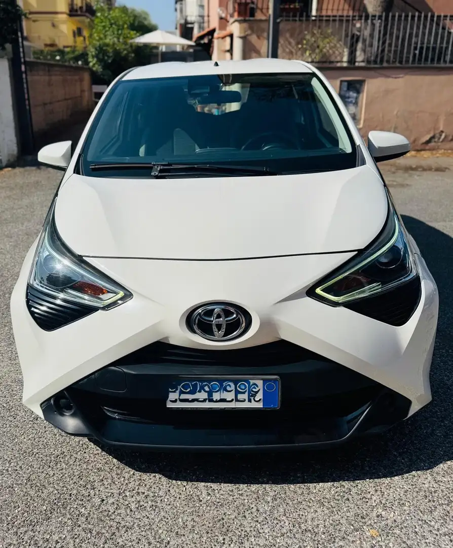 Toyota Aygo Toyota Aygo 1.0 VVT-i 72CV x-fun M-MT (Automatica) Bianco - 2