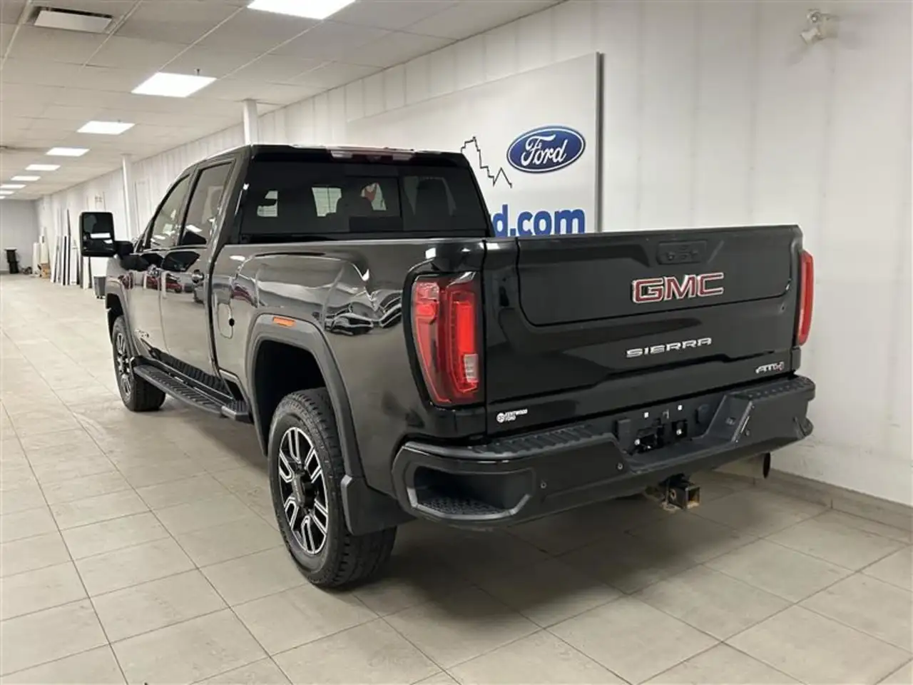GMC Sierra 3500HD photo GMC Sierra 3500HD