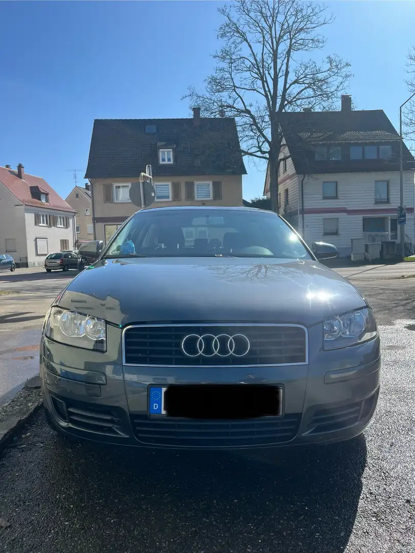 Audi A3 1.6 Attraction - 1