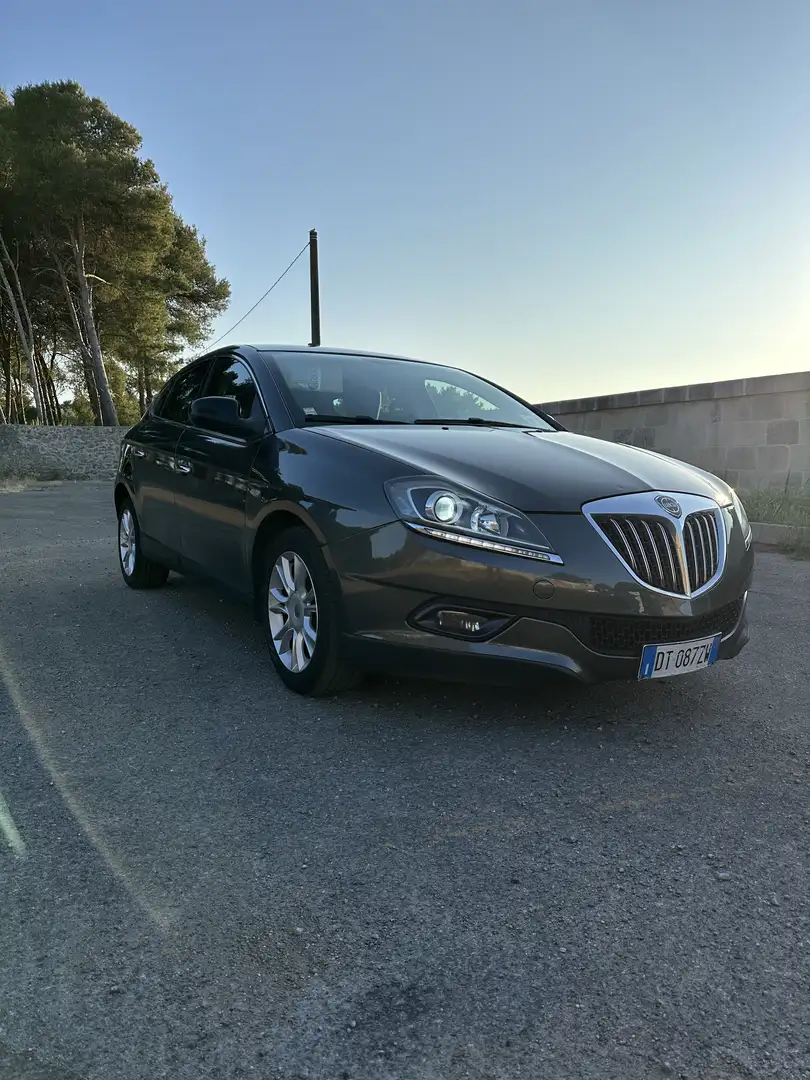 Lancia Delta 1.6 mjt Argento 120cv dpf - 2