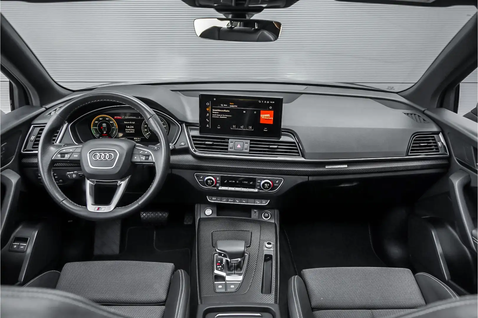 Audi Q5 Sportback 50 TFSI e S Edition Black Pack Pano 360° Zwart - 2