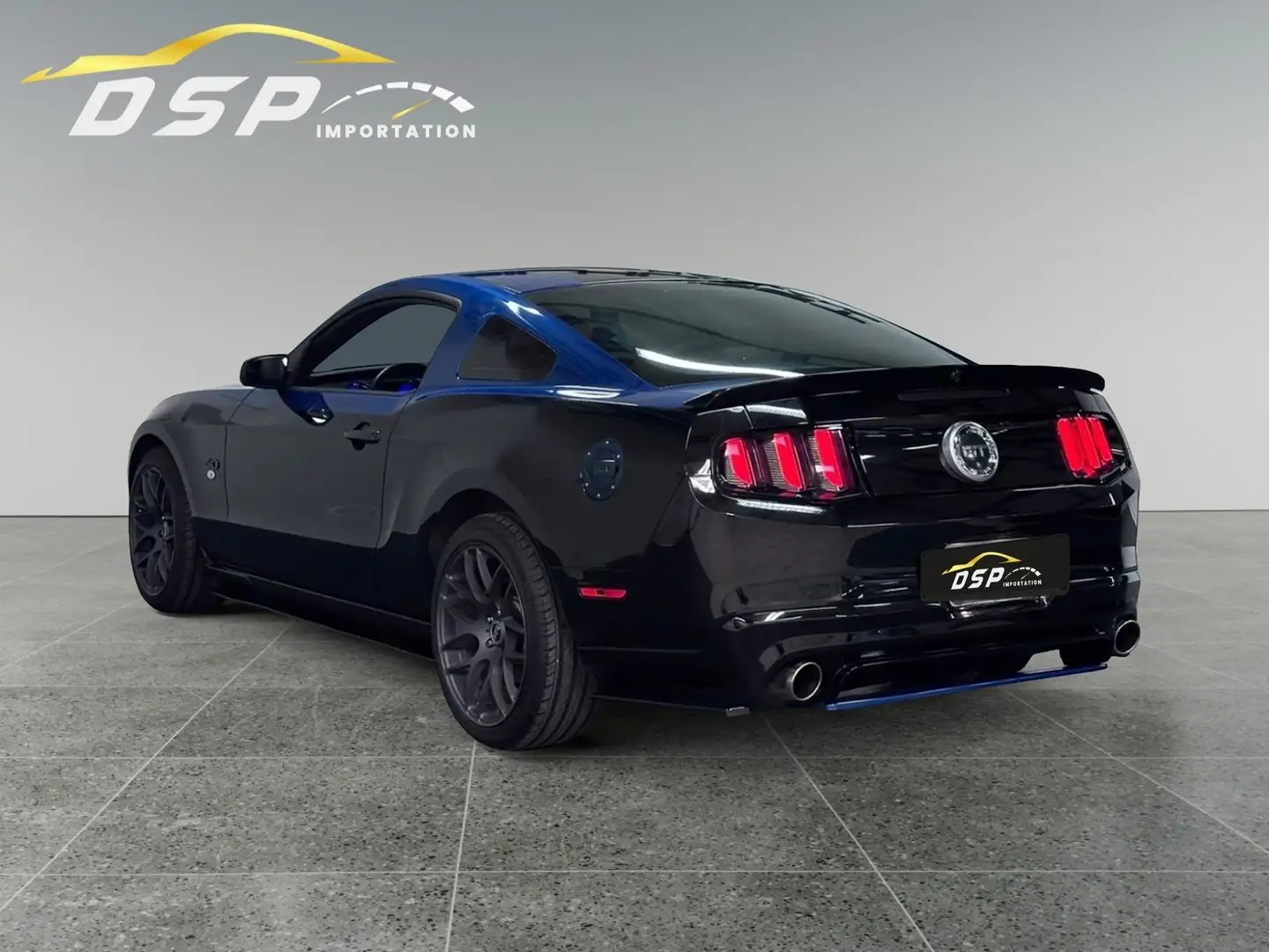 Ford Mustang Ford Mustang GT Fastback 418ch - Special Blau - 2