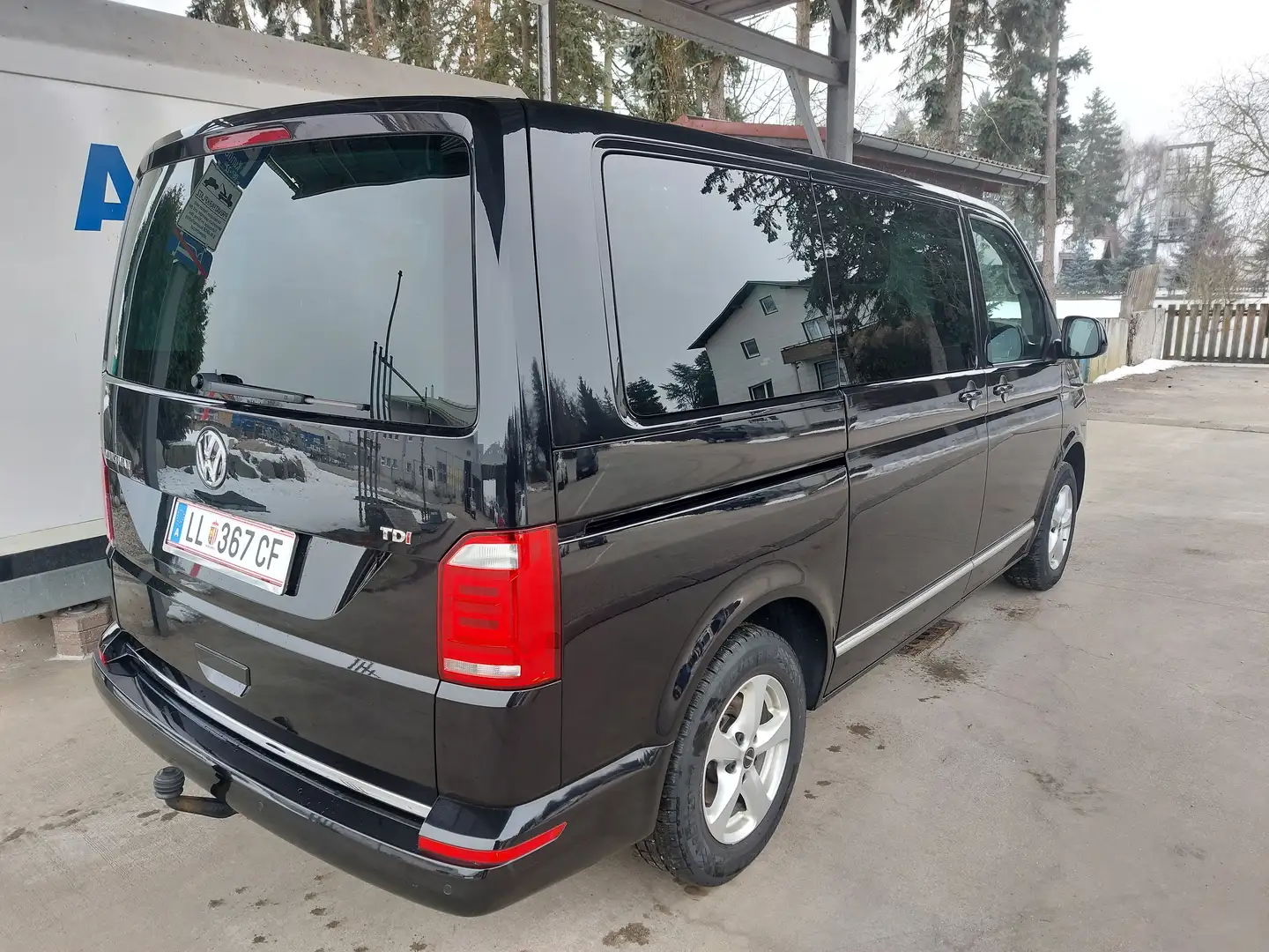 Volkswagen T6 Multivan Multivan PanAmericana 2,0 TDI BMT PanAmericana Schwarz - 2