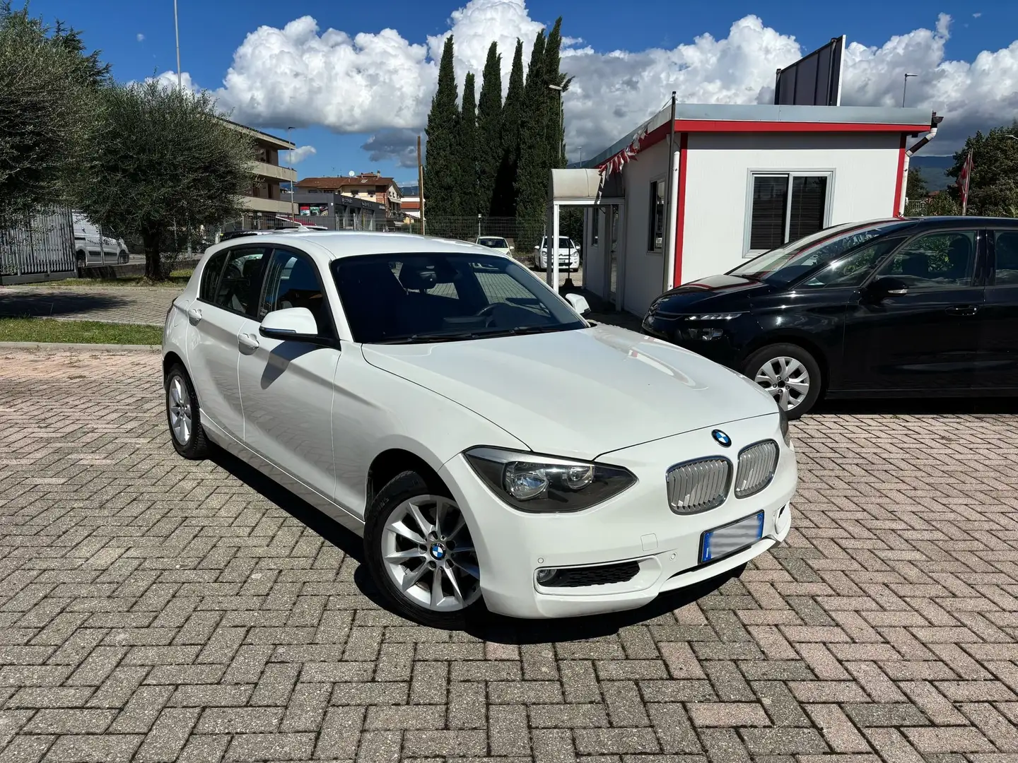 BMW 120 Serie 1 F/20-21 2011 120d 5p Bianco - 1