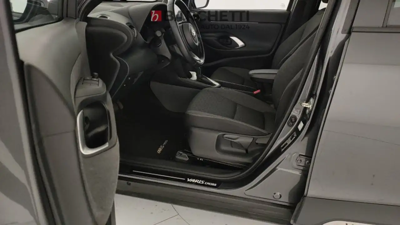 Toyota Yaris Cross 1.5 HYBRID 5P. E-CVT TREND, миниатюра 8