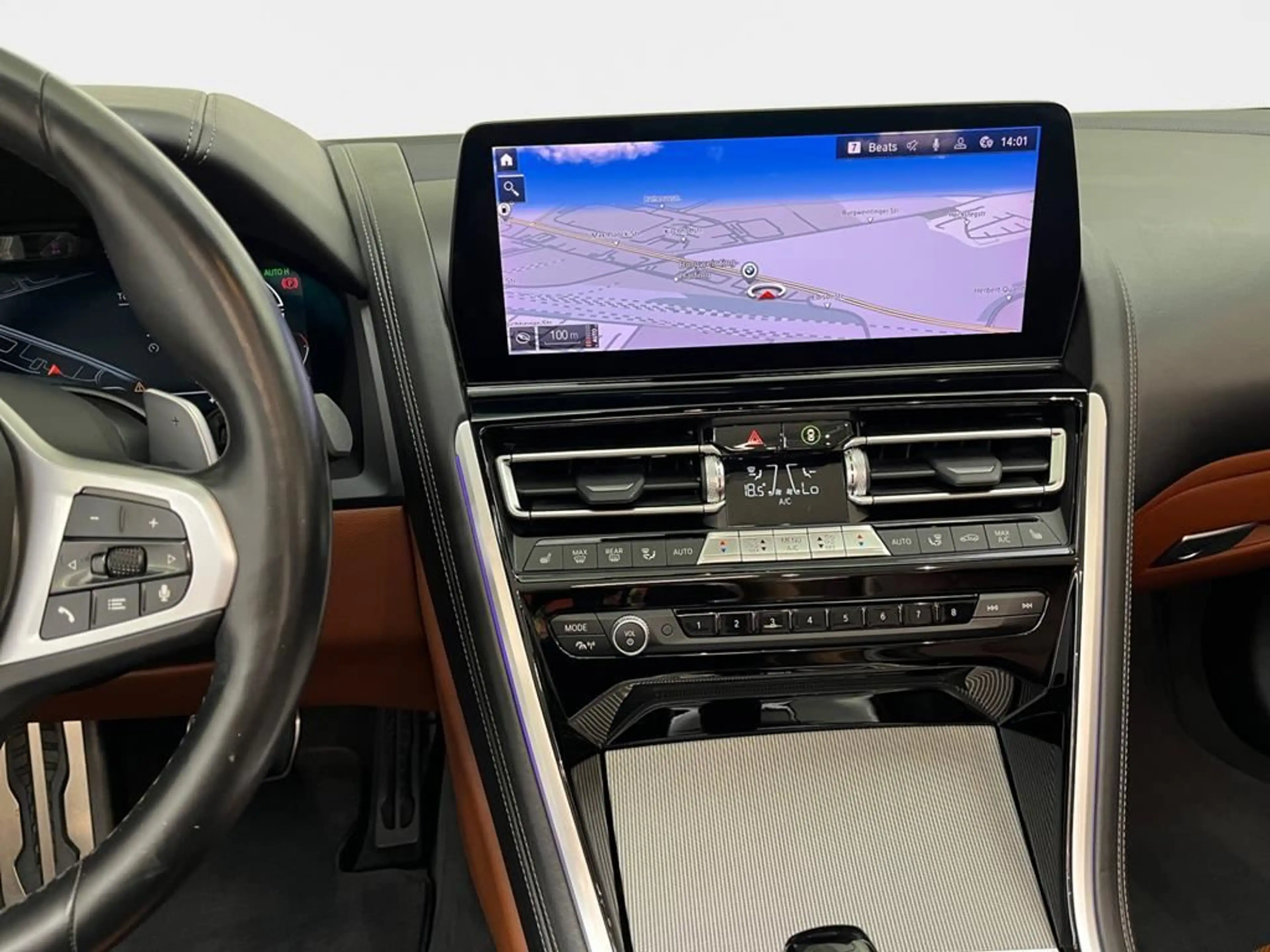BMW 840 M Sport Pro — photo 11