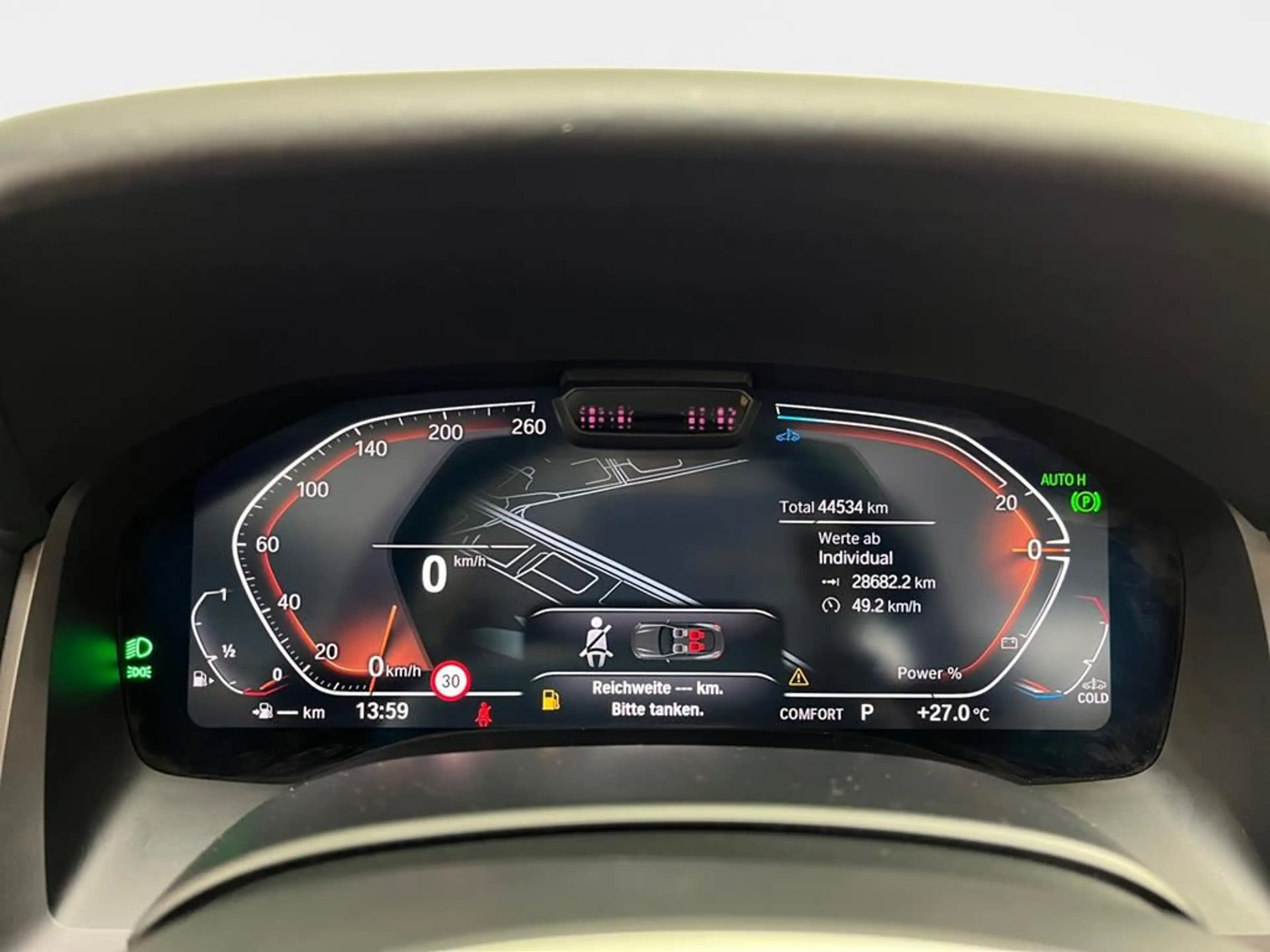 BMW 840 M Sport Pro — photo 13