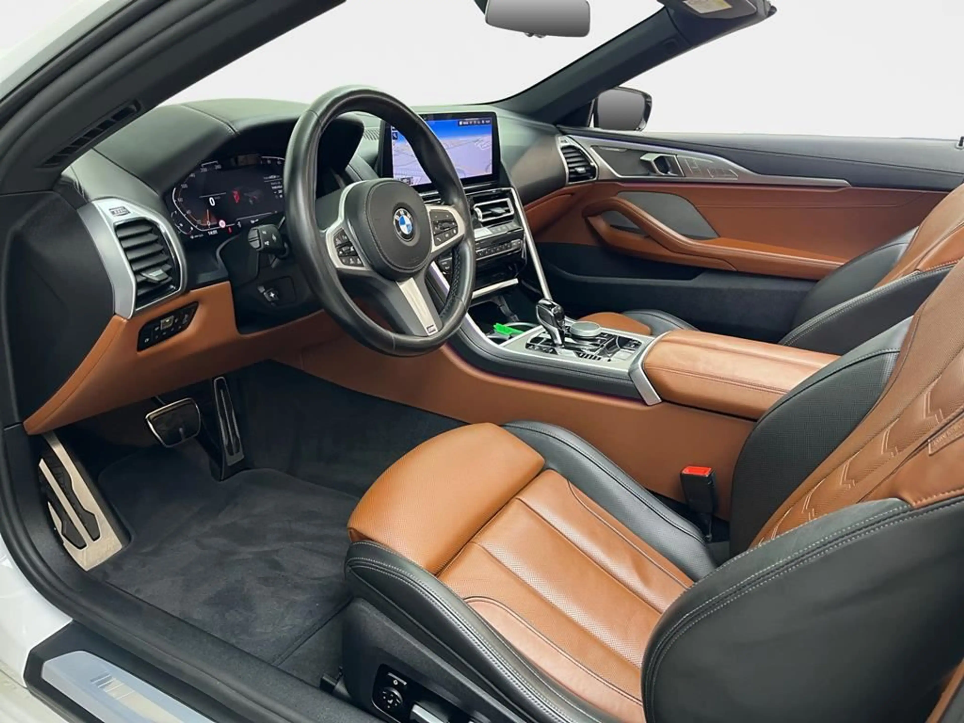 BMW 840 M Sport Pro — photo 9