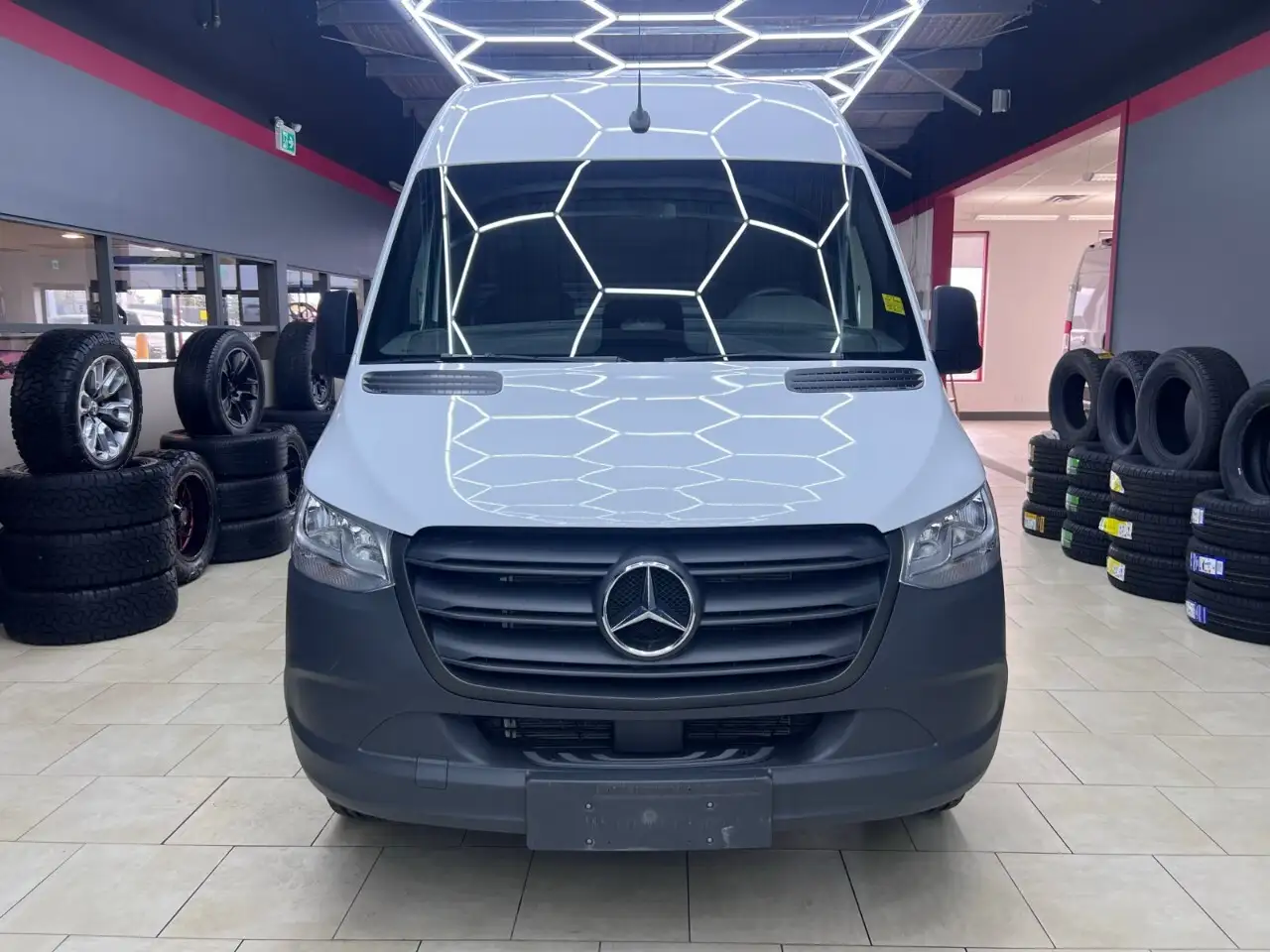 Mercedes-Benz Sprinter снимка Mercedes-Benz Sprinter