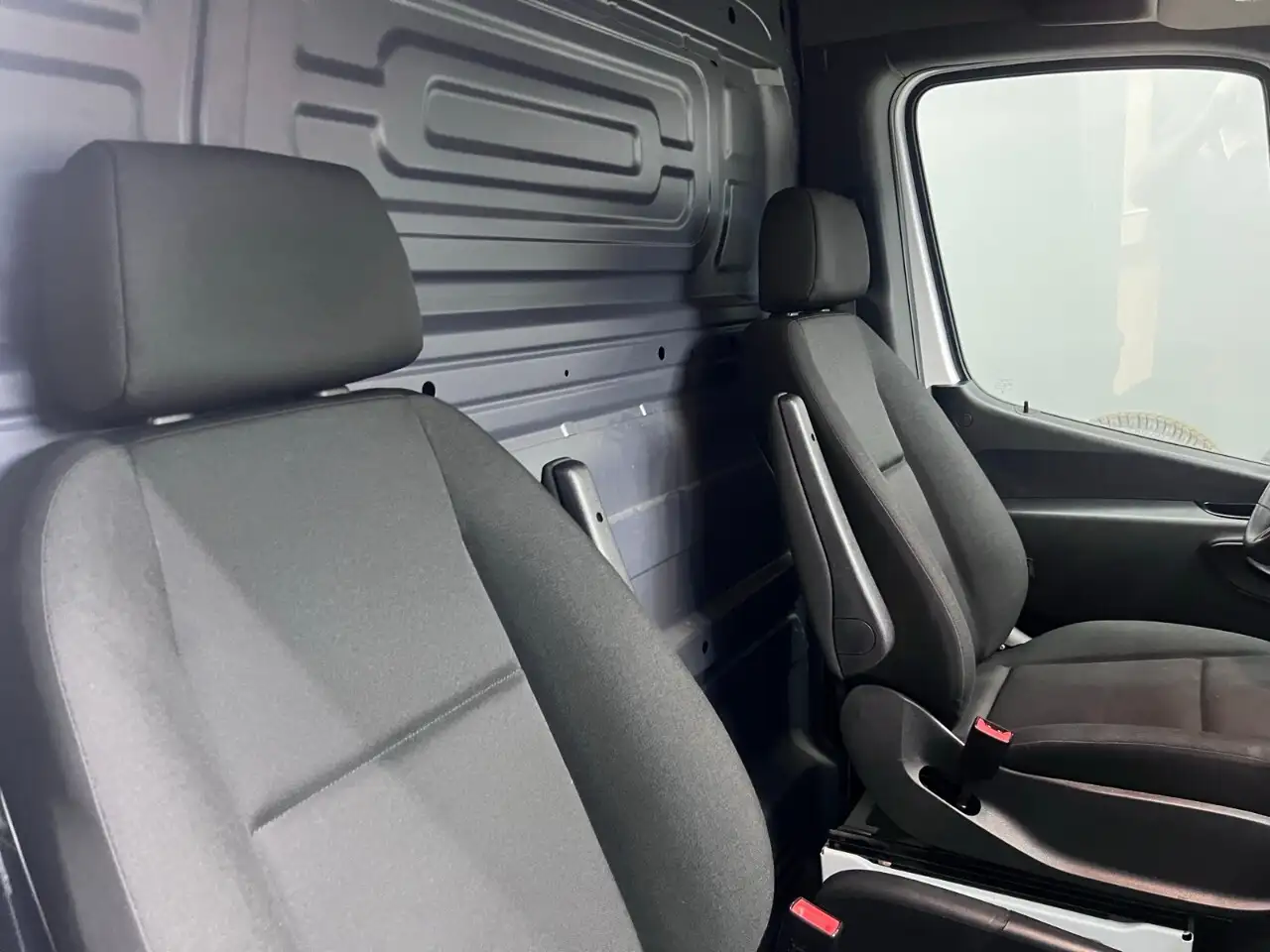 Mercedes-Benz Sprinter снимка Mercedes-Benz Sprinter