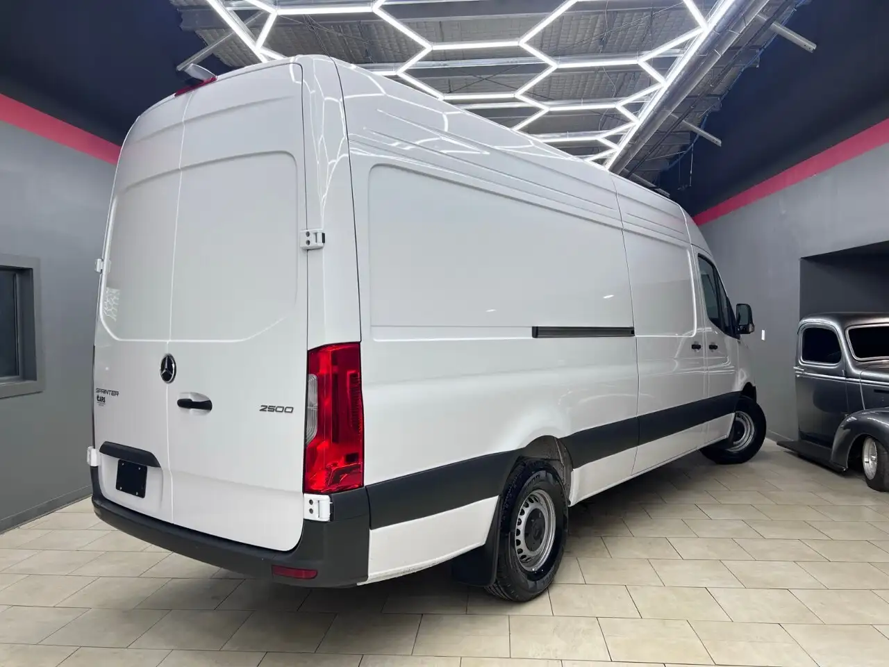 Mercedes-Benz Sprinter снимка Mercedes-Benz Sprinter