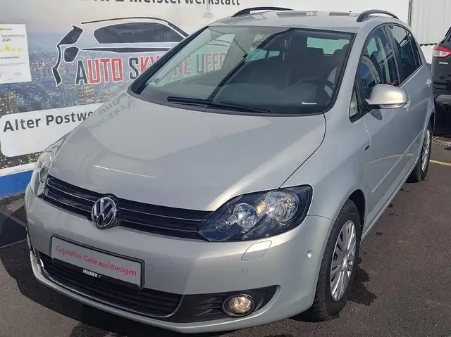 Volkswagen Golf Plus Life 1.2 105PS SCHECKHEFT+AHK+SH+PDC+TEMPOMAT+NAVI