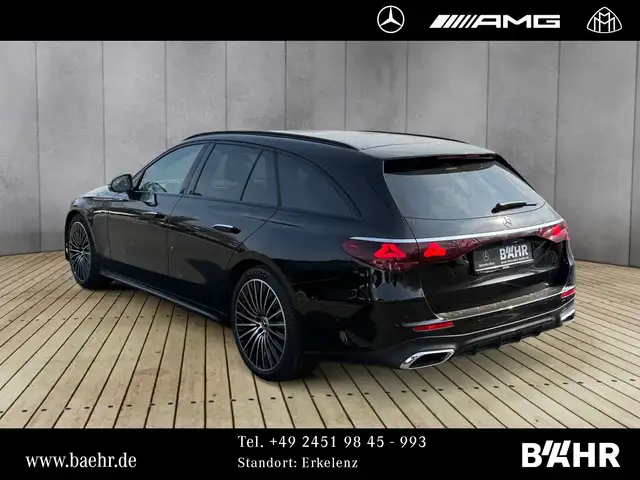 Mercedes-Benz E-Class view 3