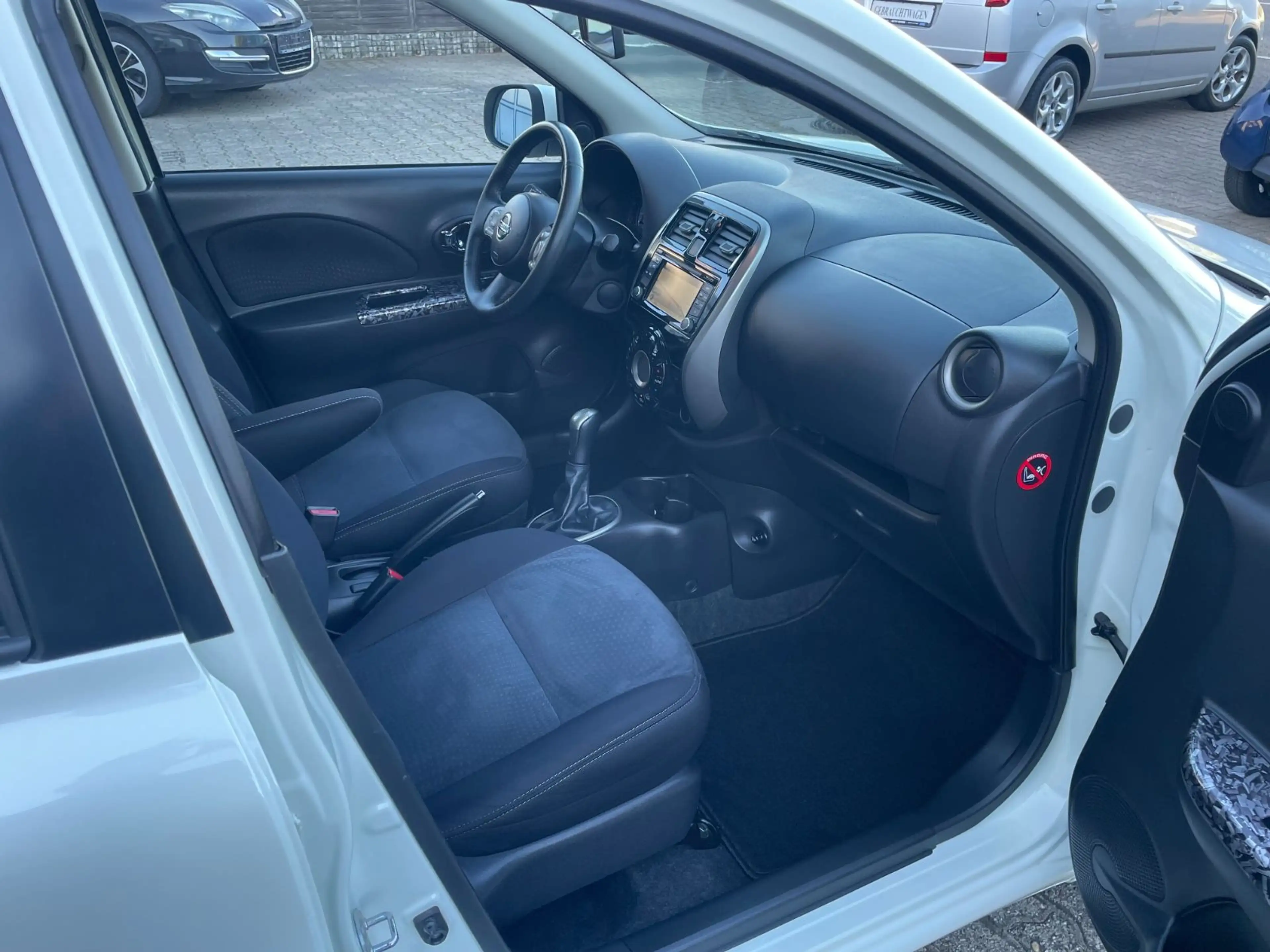 Nissan Micra "PANO"NAVI"BT"TEMPOMAT"SHZ"PARKASSIST"USB" — photo 9