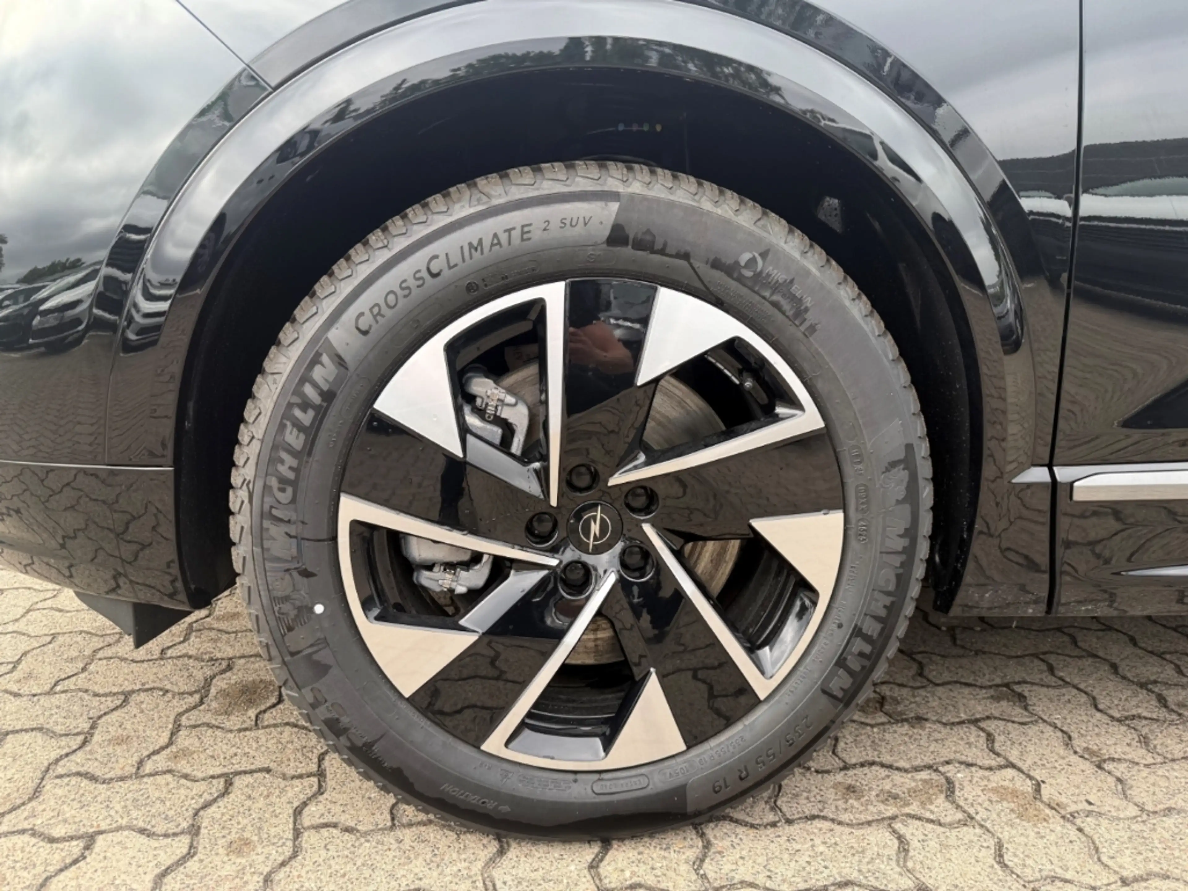 Opel Grandland 1.6 Plug-in-Hybrid mit AHK+Allwetter — photo 4