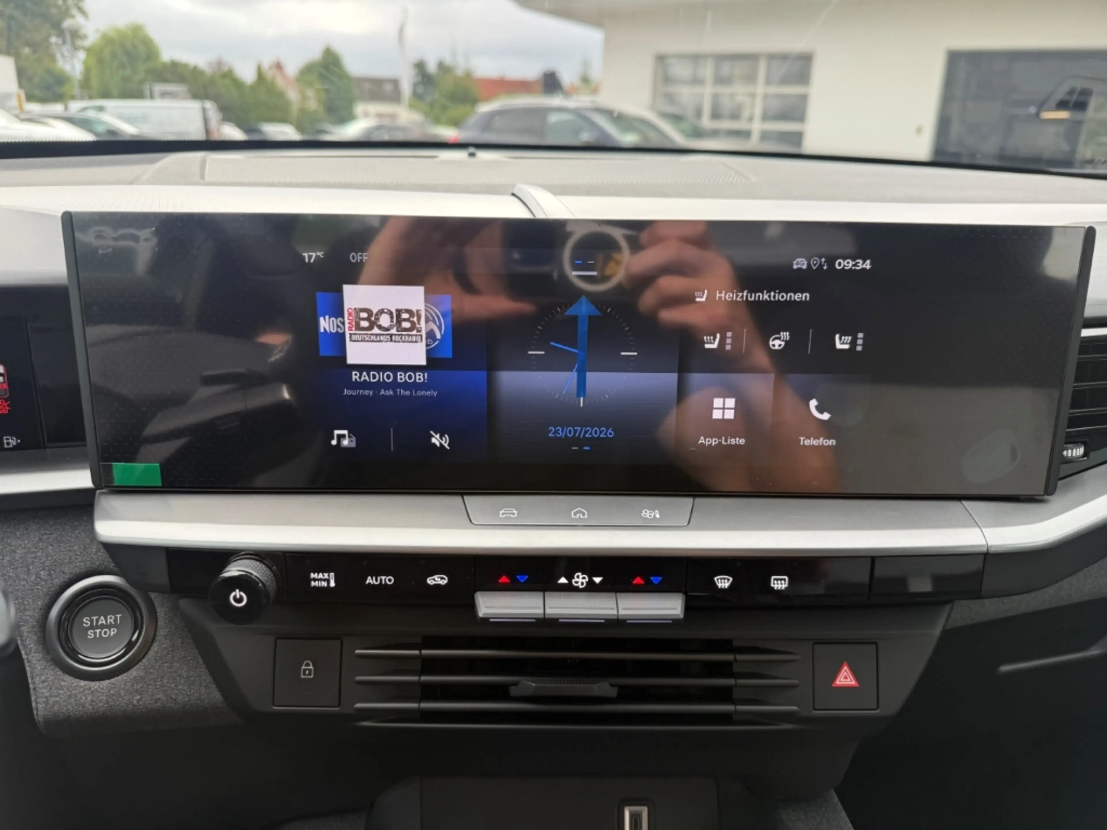 Opel Grandland 1.6 Plug-in-Hybrid mit AHK+Allwetter — photo 12
