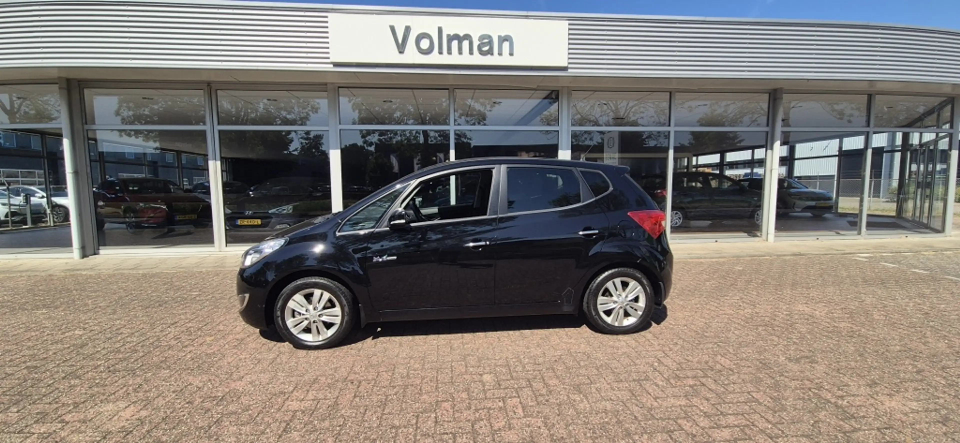 Hyundai iX20 1.4i i-Vision — photo 2