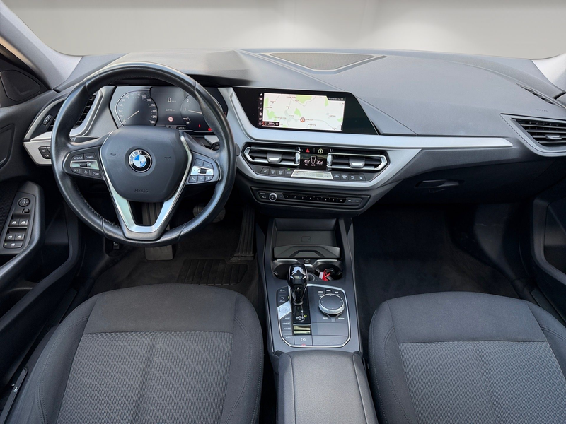 BMW 118 i LED, NAV, AHK, Pano — photo 14