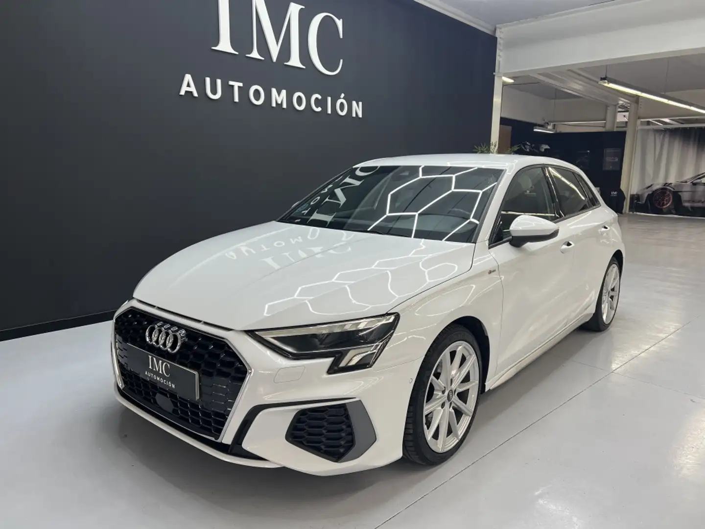 Audi A3 Sportback 35TDI S line S tronic Blanco - 1