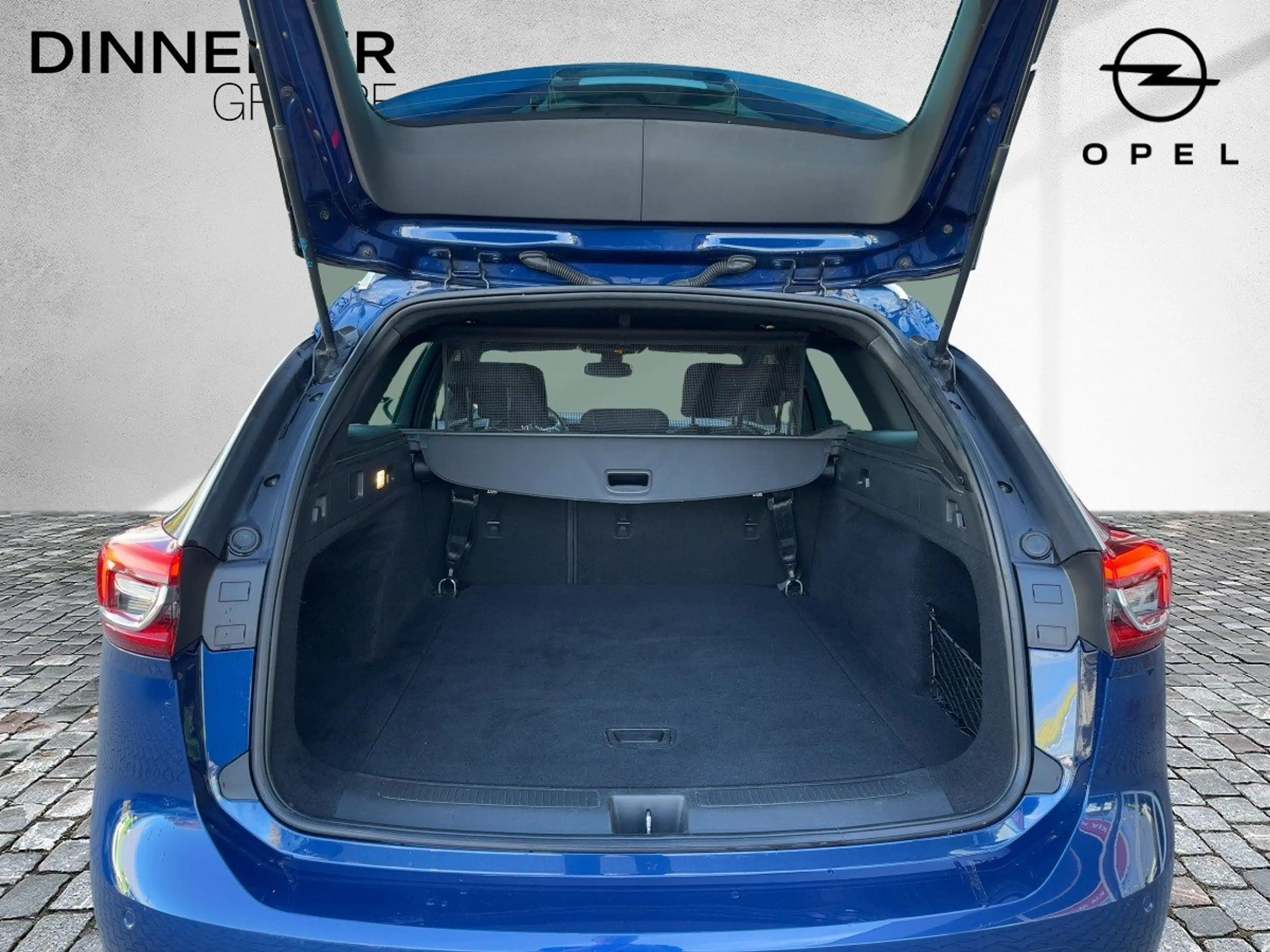 Opel Insignia Sports Tourer Elegance CAM — photo 8