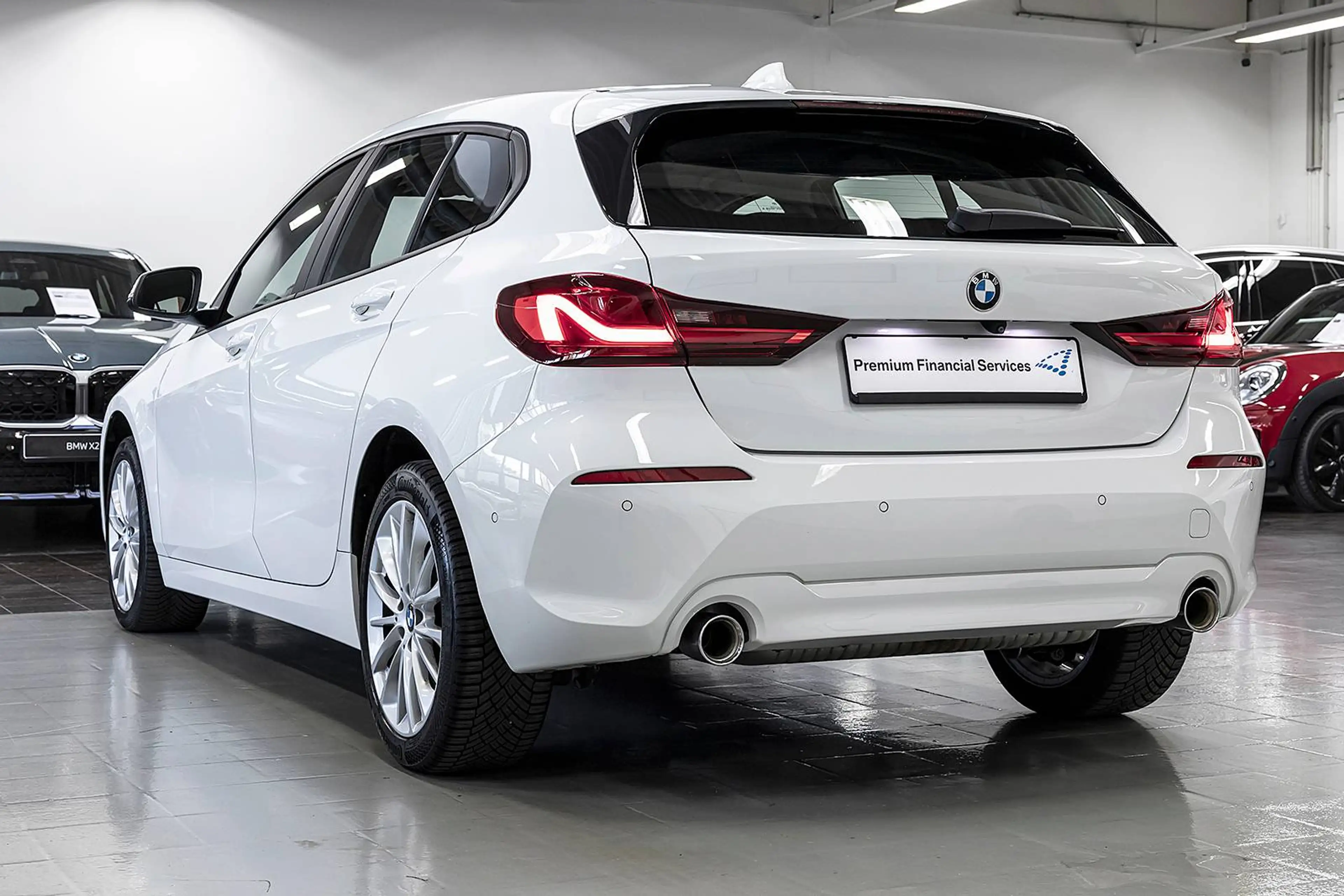BMW 120 i ADVANTAGE SAG LED LCP AG+ TEMP SHZ PAS KAM WLAN DAB 18" — photo 5