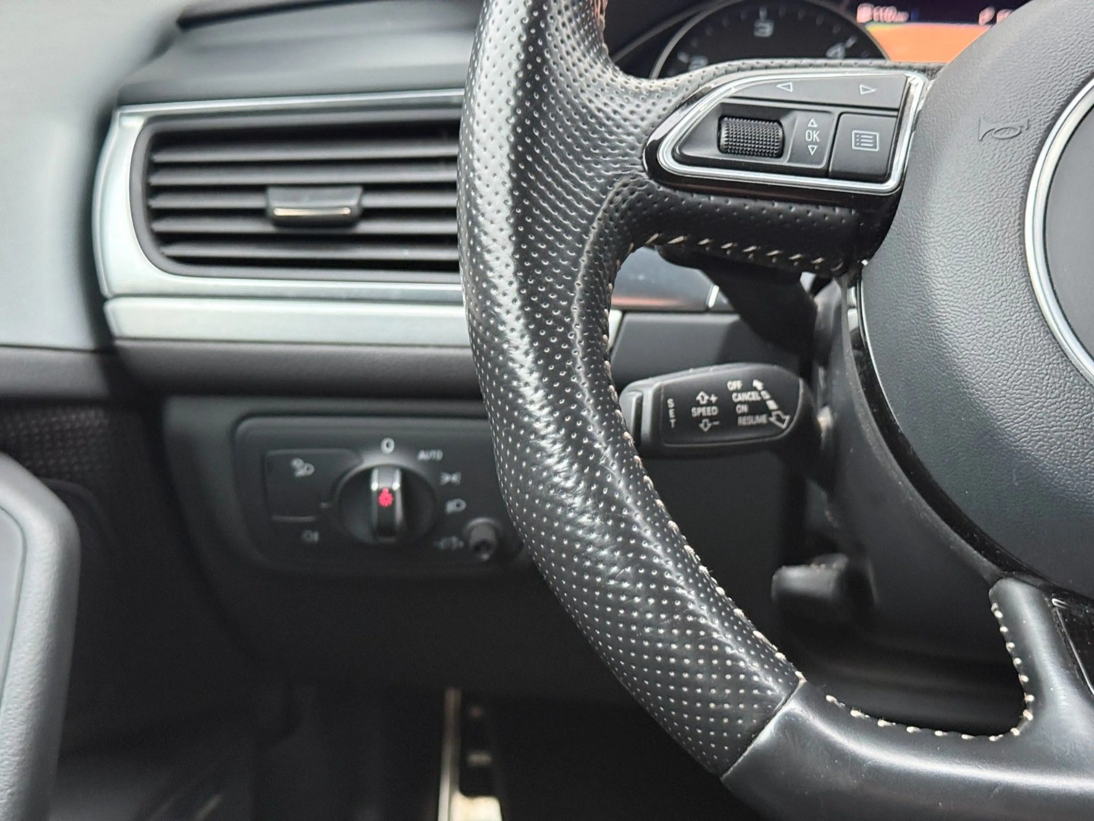 Audi A6 Avant 3.0TDI QUATTRO LED KEYLESS S-LINE BLACK — photo 12