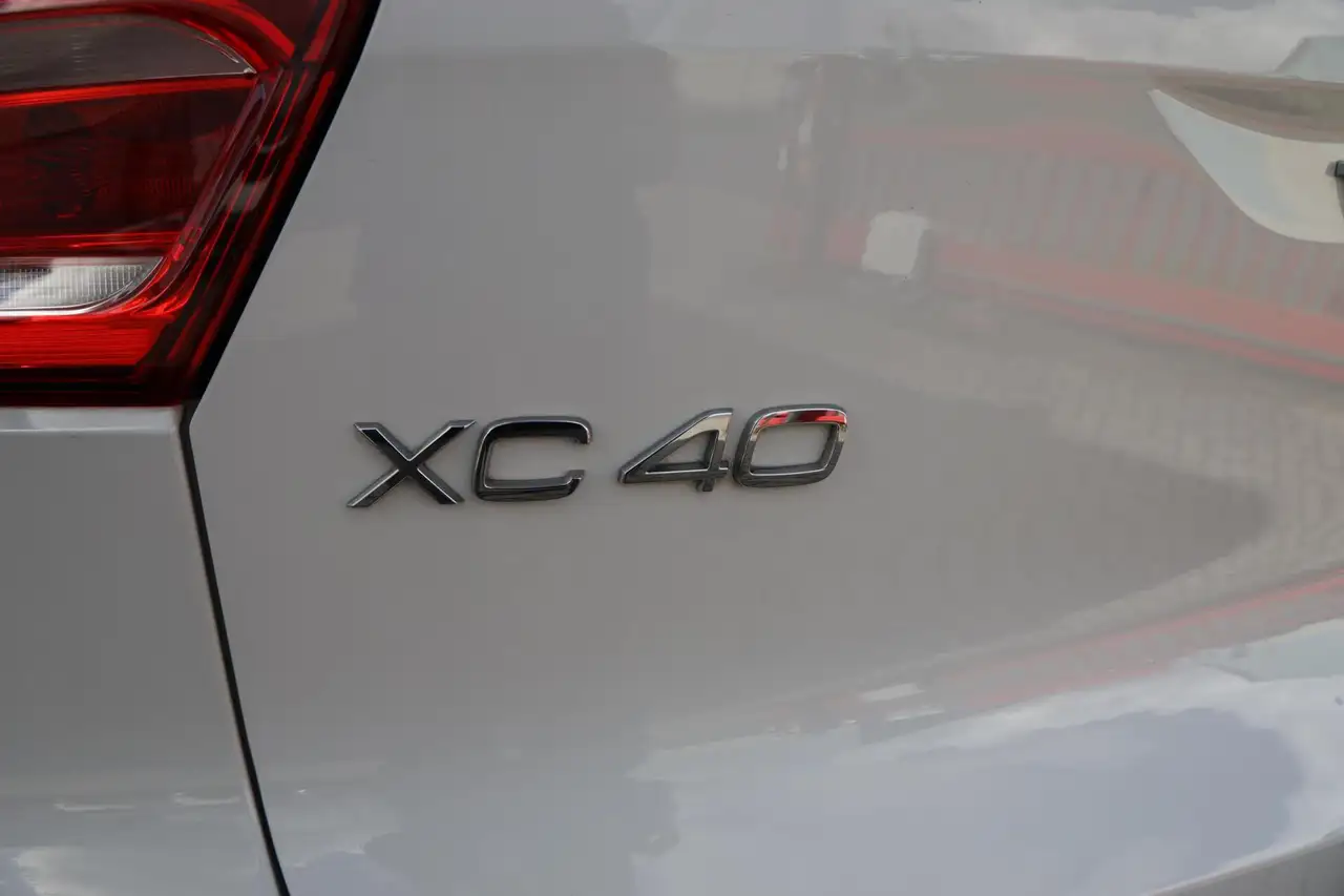 Volvo XC40 1.5 T2 Momentum Core Automaat LED Camera Cruise Na, миниатюра 20