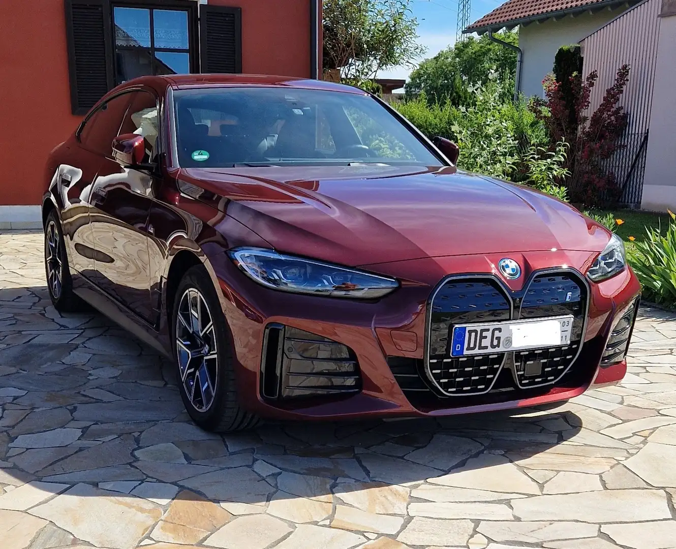 BMW i4 eDrive35 Gran Coupe M Sport Červená - 1