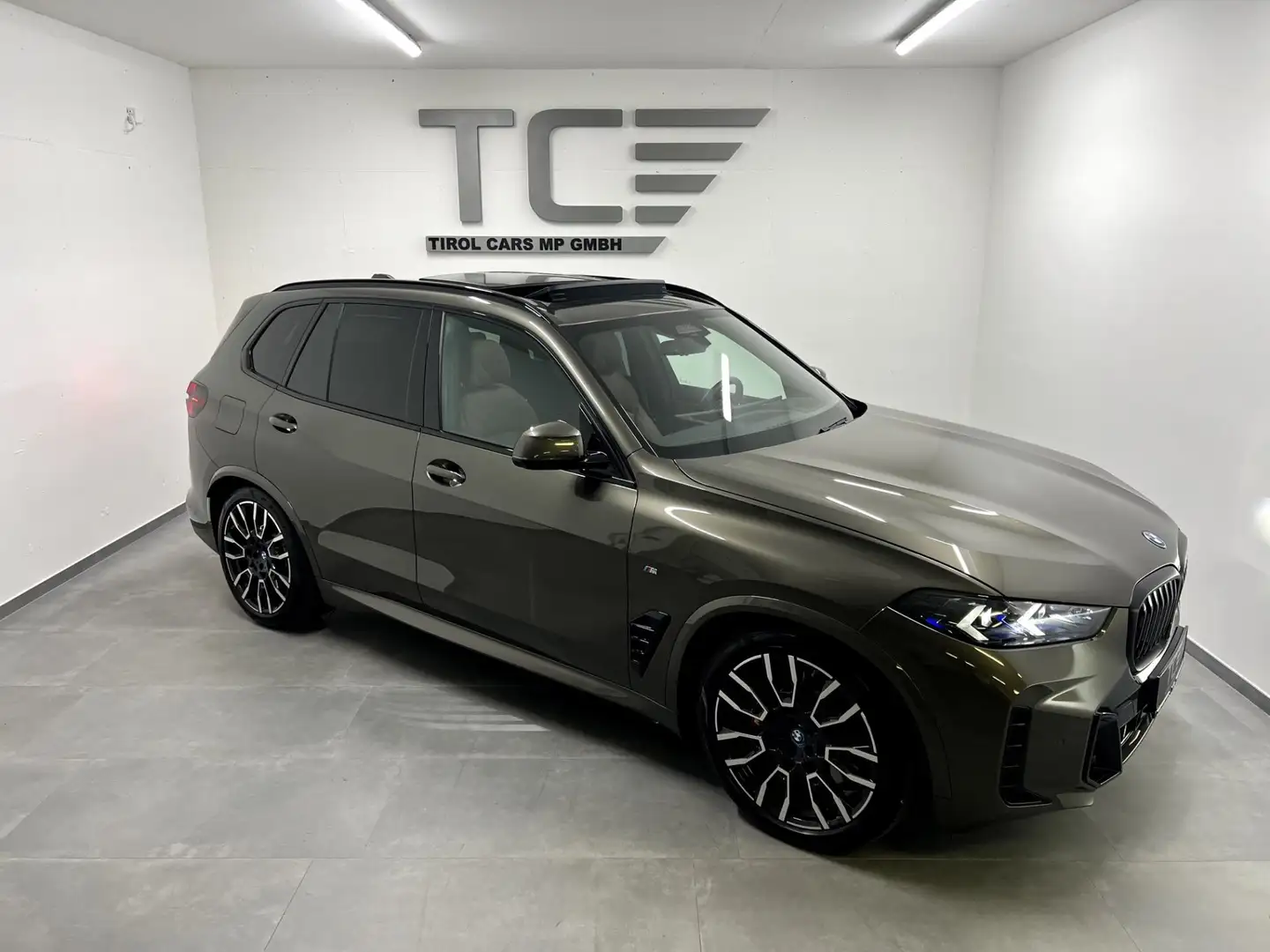 BMW X5 xDrive50e M Paket, Driv Prov, 22 Zoll,  H&K, AH... Grau - 2