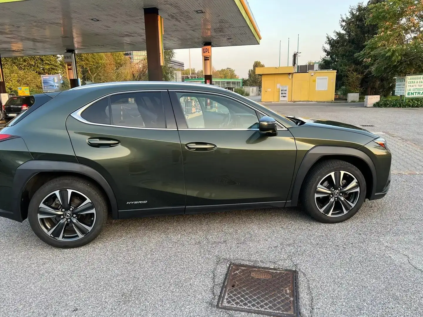 Lexus UX 200 UX 250h 2.0 Business 2wd cvt - 1
