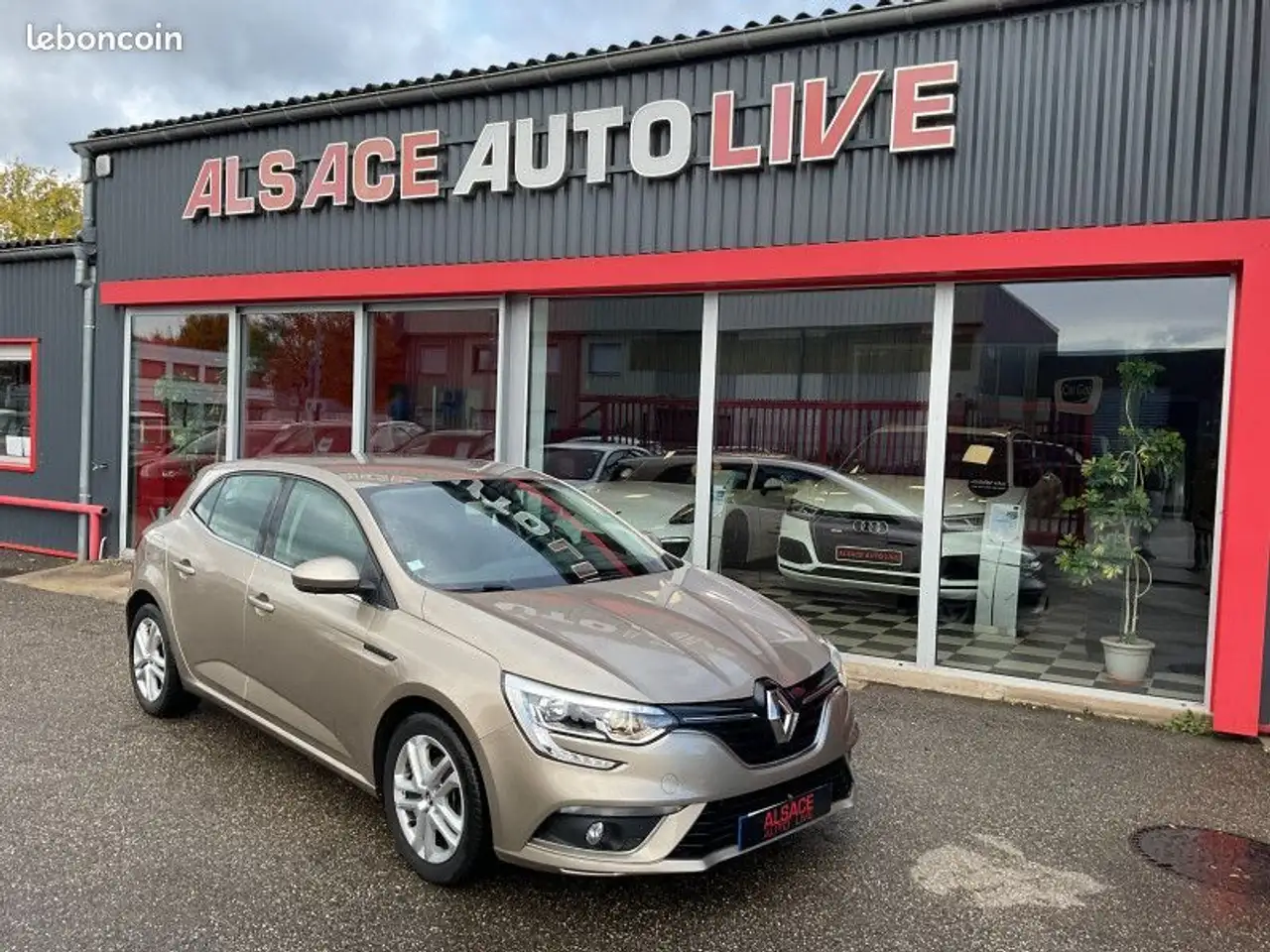 Renault Megane IV 1.2 TCE 100CH ENERGY BUSINESS