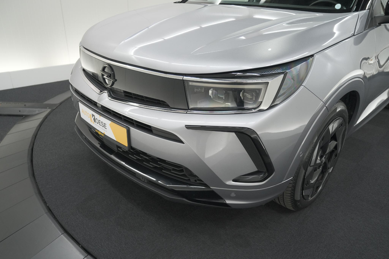 Opel Grandland 1.6 Turbo Plug-In Hybrid 4x4 GSe | Elektrische Kof — photo 11