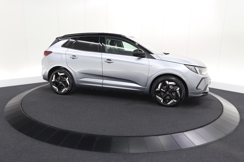 Opel Grandland 1.6 Turbo Plug-In Hybrid 4x4 GSe | Elektrische Kof — photo 6