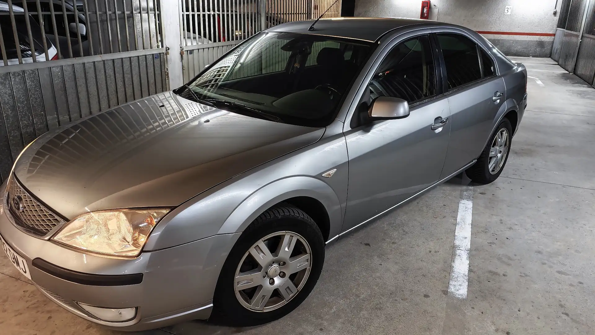 Ford Mondeo 2.0TDCi Ghia - 1