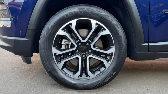 Jeep Compass view 5