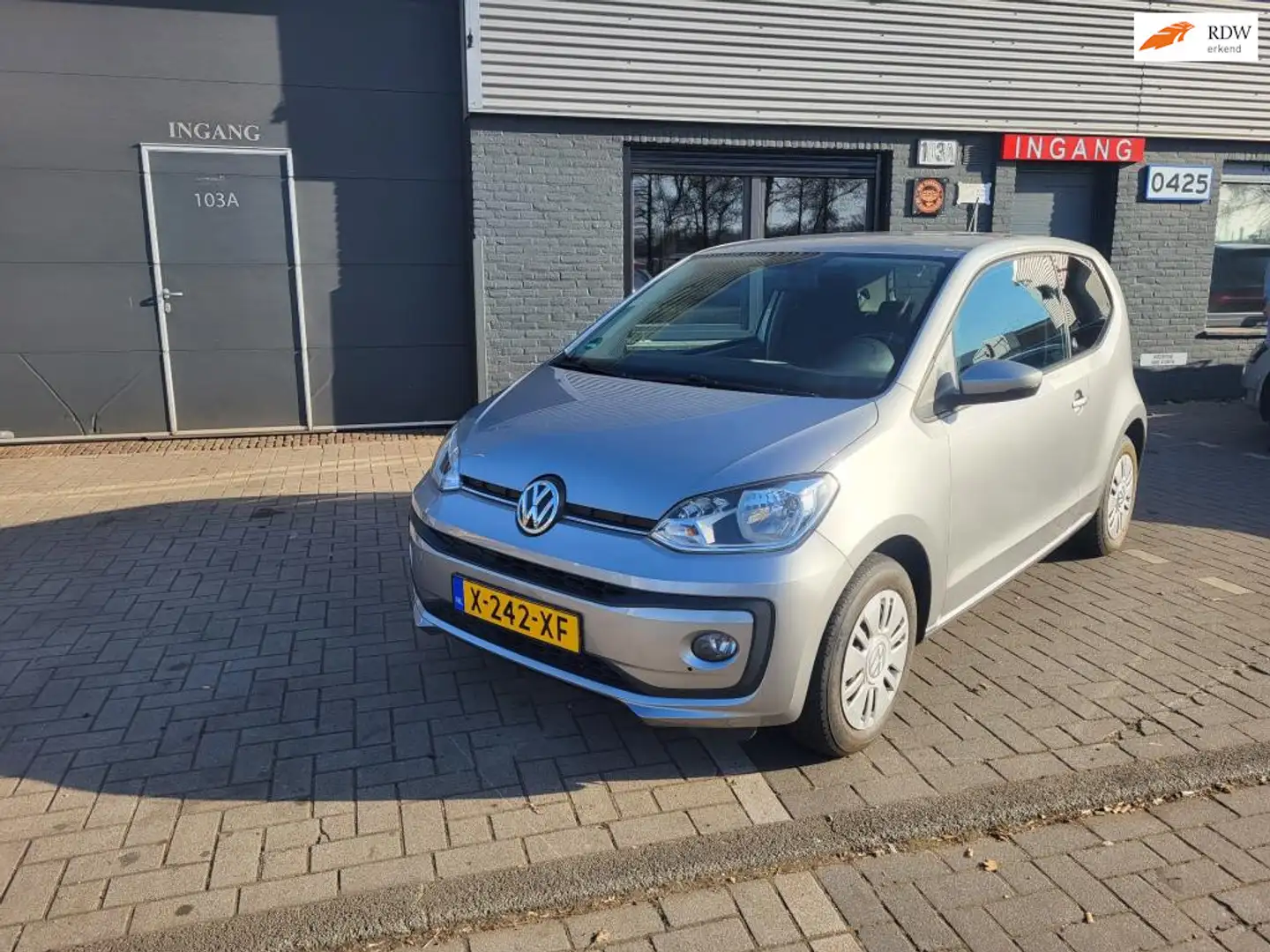 Volkswagen up! 1.0 BMT take up! Grijs - 1