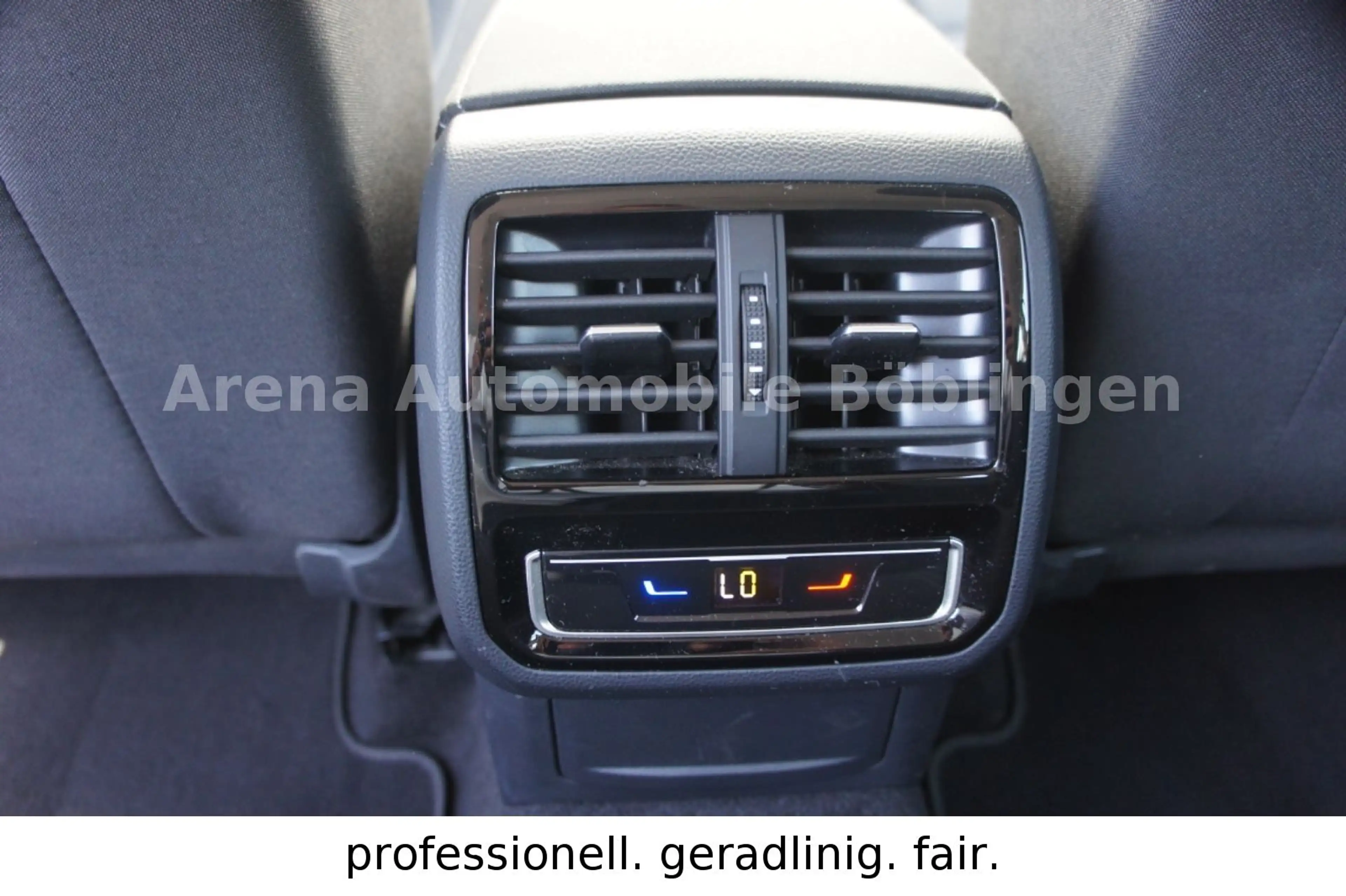 Volkswagen Passat Variant 1.5 TSI DSG*NAVI*LED*KAMERA* — photo 17