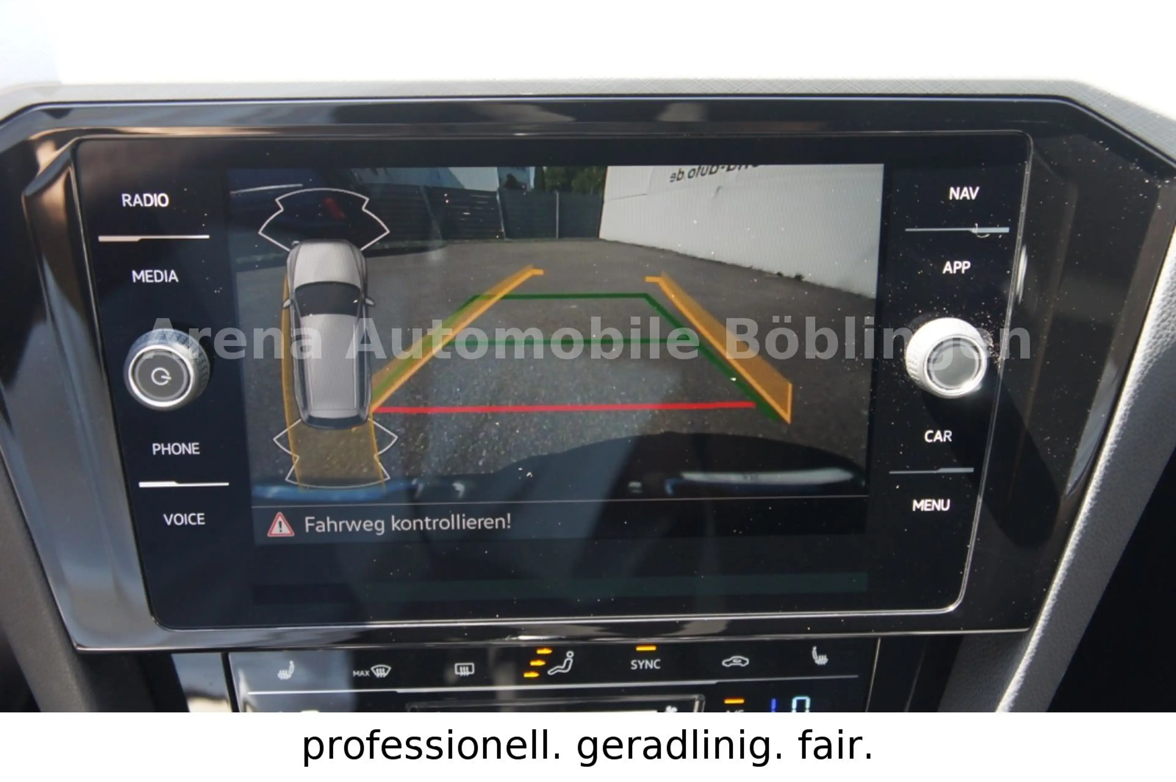 Volkswagen Passat Variant 1.5 TSI DSG*NAVI*LED*KAMERA* — photo 16