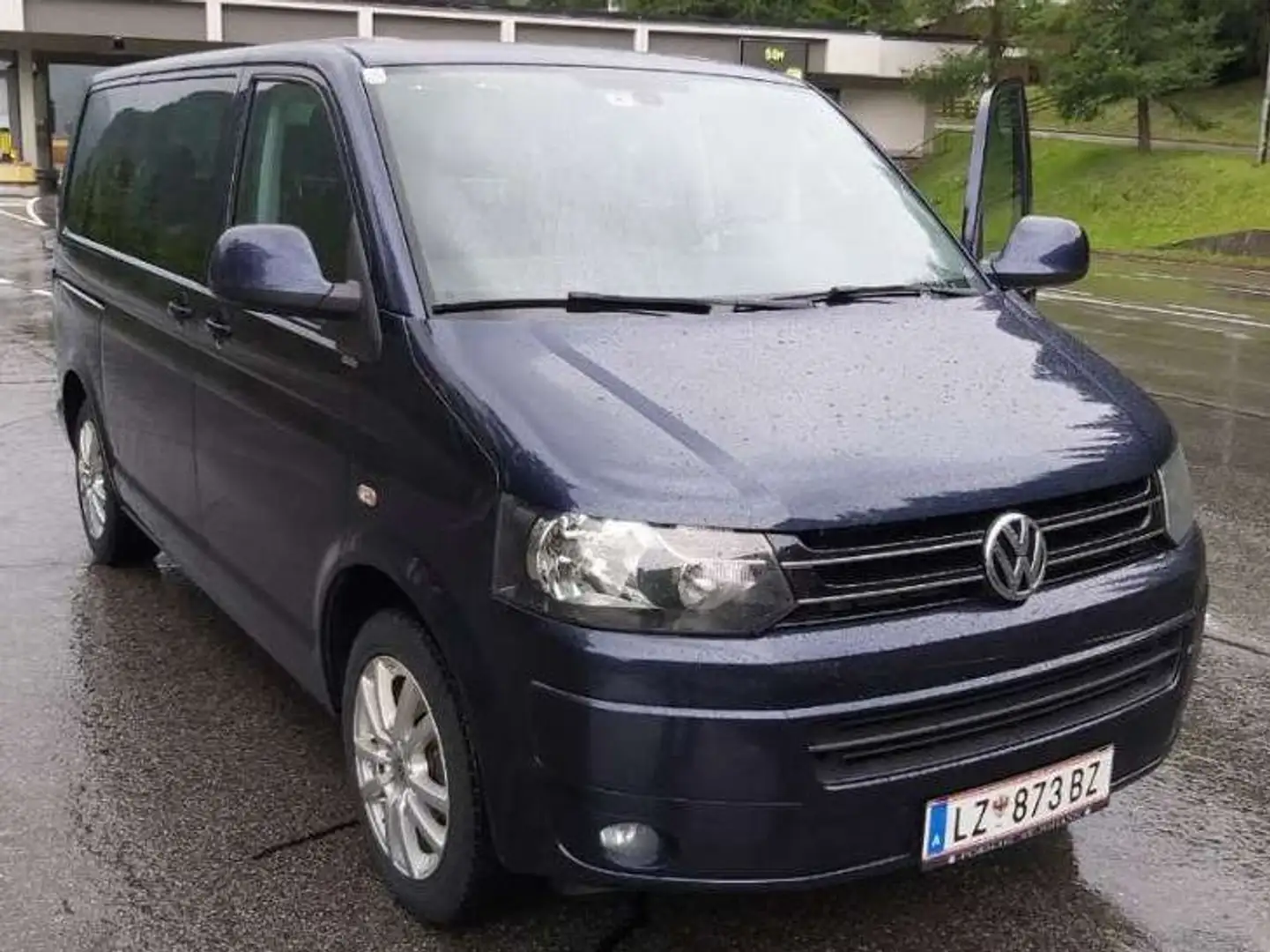 Volkswagen T5 Multivan Multivan Special 2,0 BMT TDI 4motion D-PF Special Blau - 1