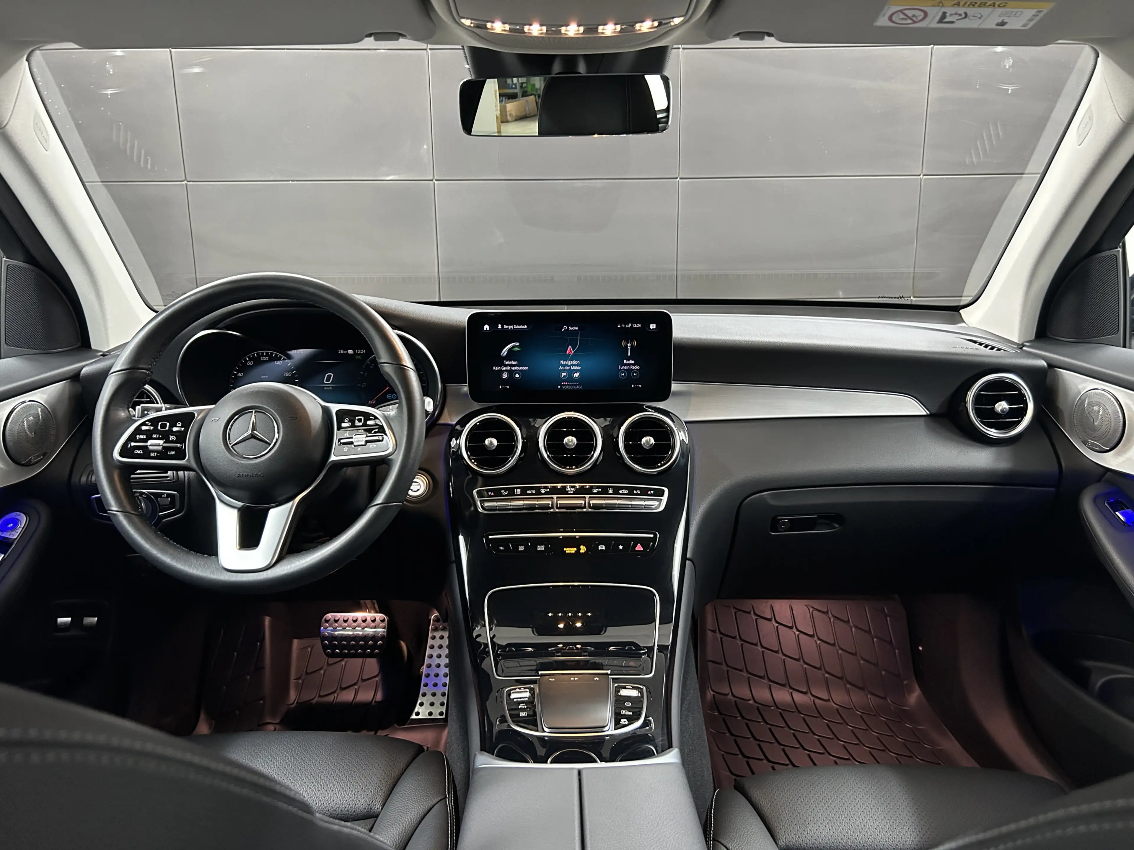 Mercedes-Benz GLC 300 e 4M Plug-in+Ahk+360°+LED+Ambiente+Kessy — photo 9