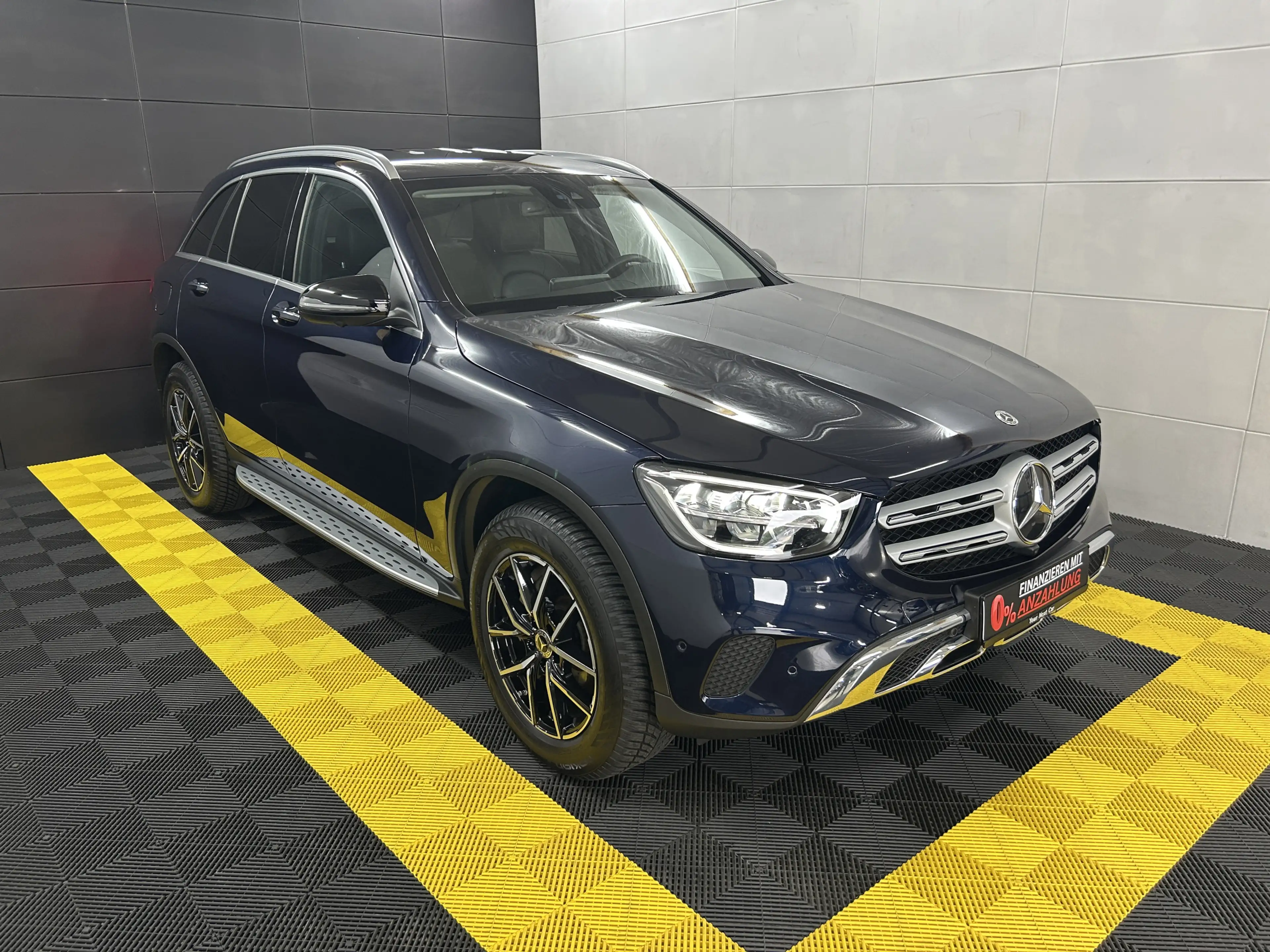 Mercedes-Benz GLC 300 e 4M Plug-in+Ahk+360°+LED+Ambiente+Kessy — photo 3