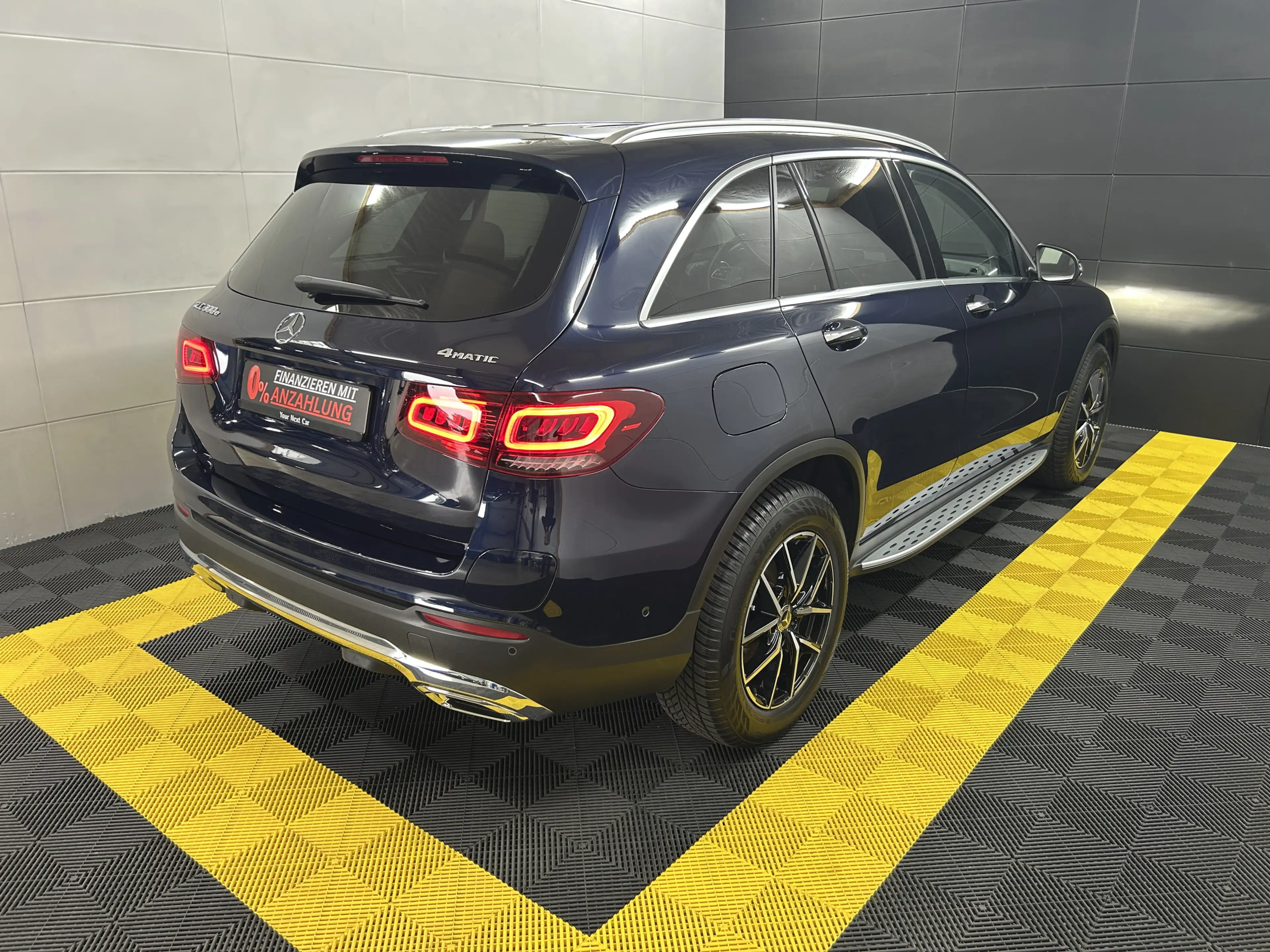 Mercedes-Benz GLC 300 e 4M Plug-in+Ahk+360°+LED+Ambiente+Kessy — photo 4