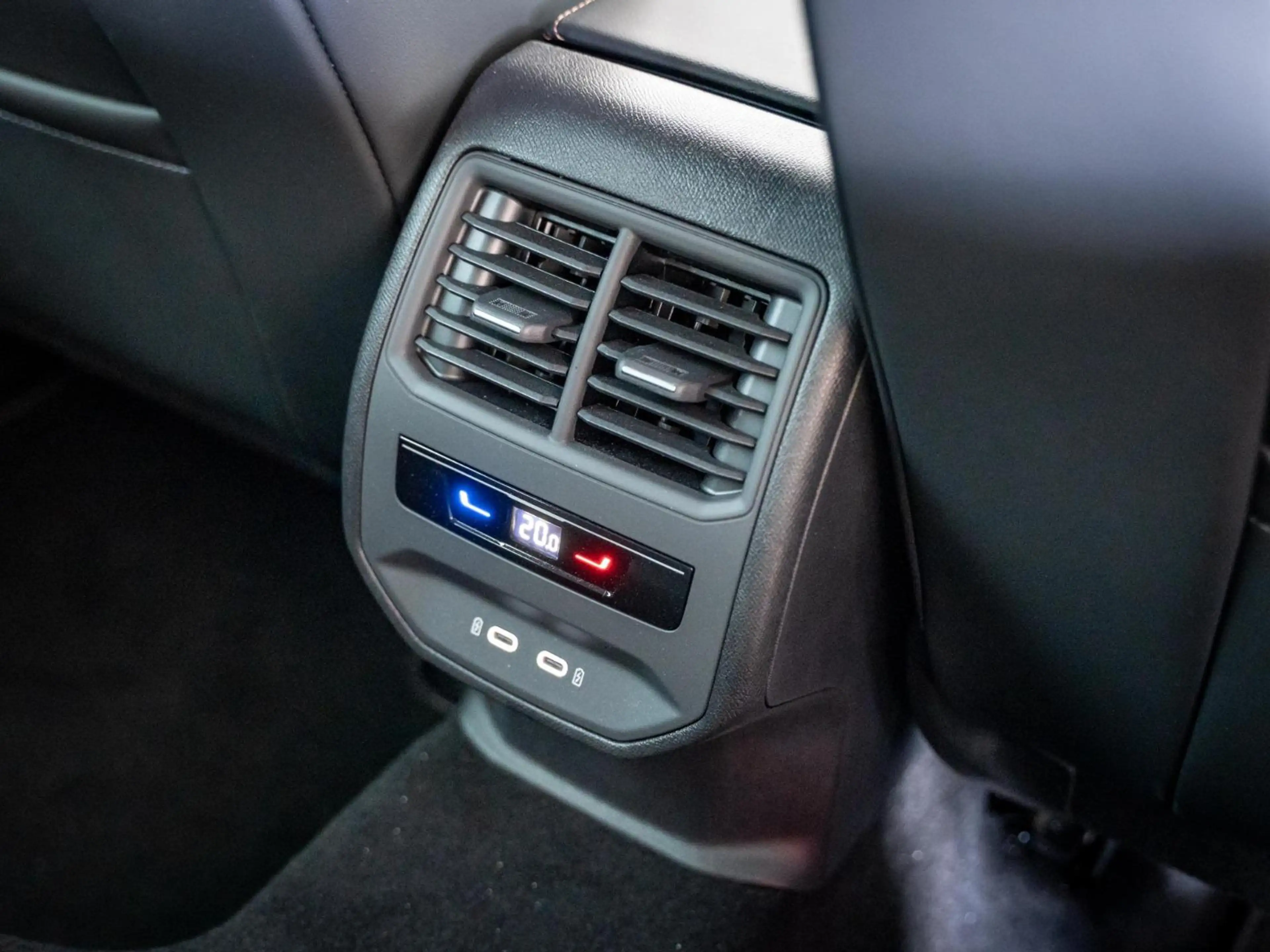 CUPRA Formentor 1.4 TSI e-Hybrid VZ Copper Edition 245 PK | Camera — photo 16