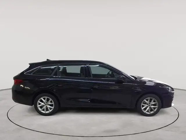 Seat Leon view 3