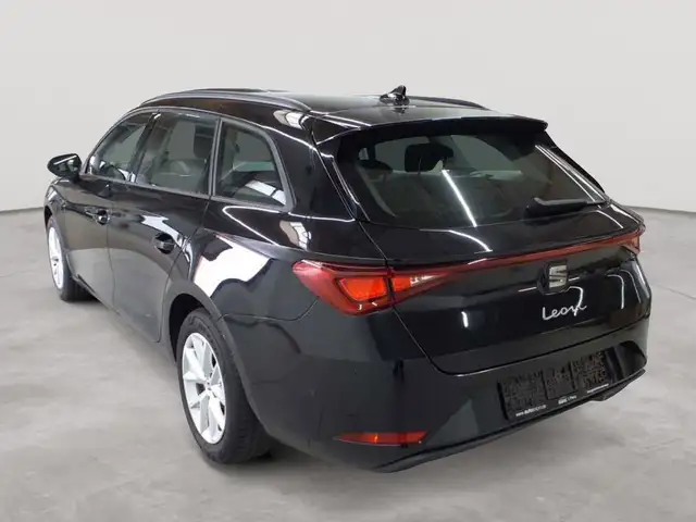Seat Leon view 5