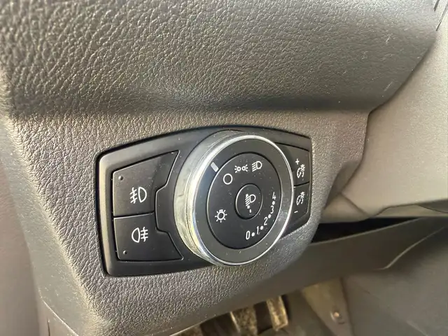 Ford Tourneo Courier view 20